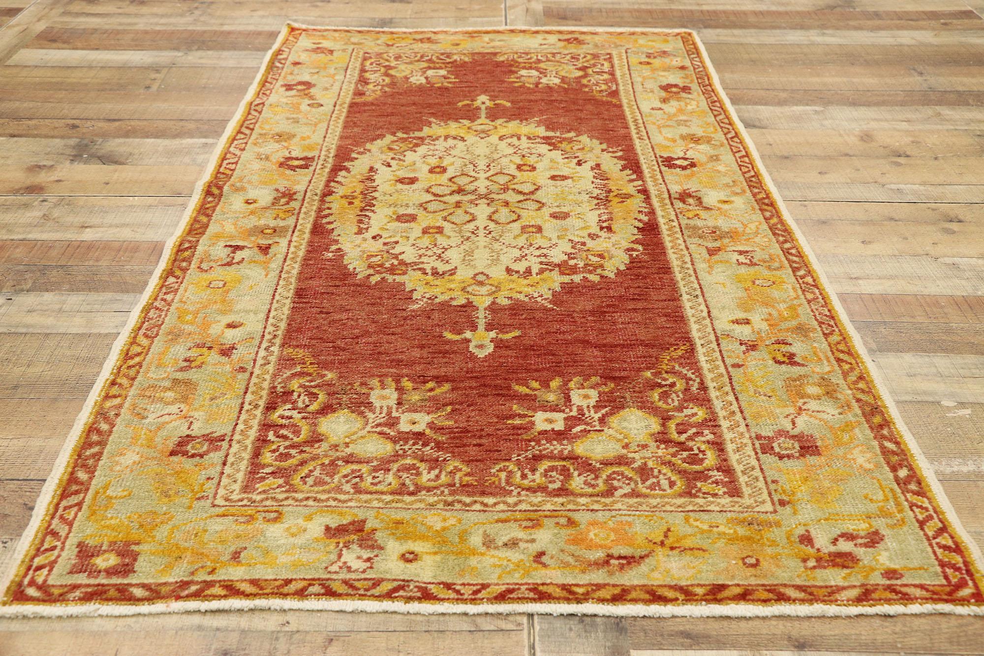 Vintage Turkish Oushak Rug with French Rococo Style, Kitchen, Foyer or Entry Rug In Distressed Condition For Sale In Dallas, TX