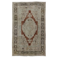 Türkischer Oushak-Teppich im Vintage-Stil mit geometrischem Design in Siena, Braun und Neutral