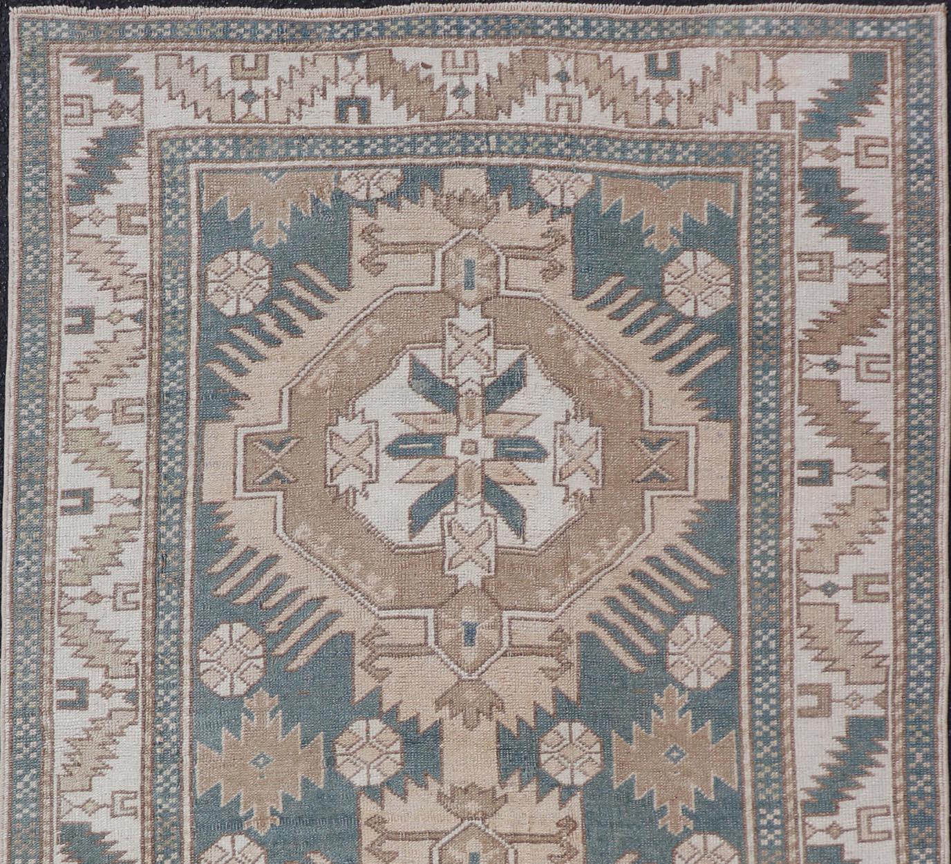Turco Tappeto Oushak turco vintage con medaglioni geometrici 3'10
