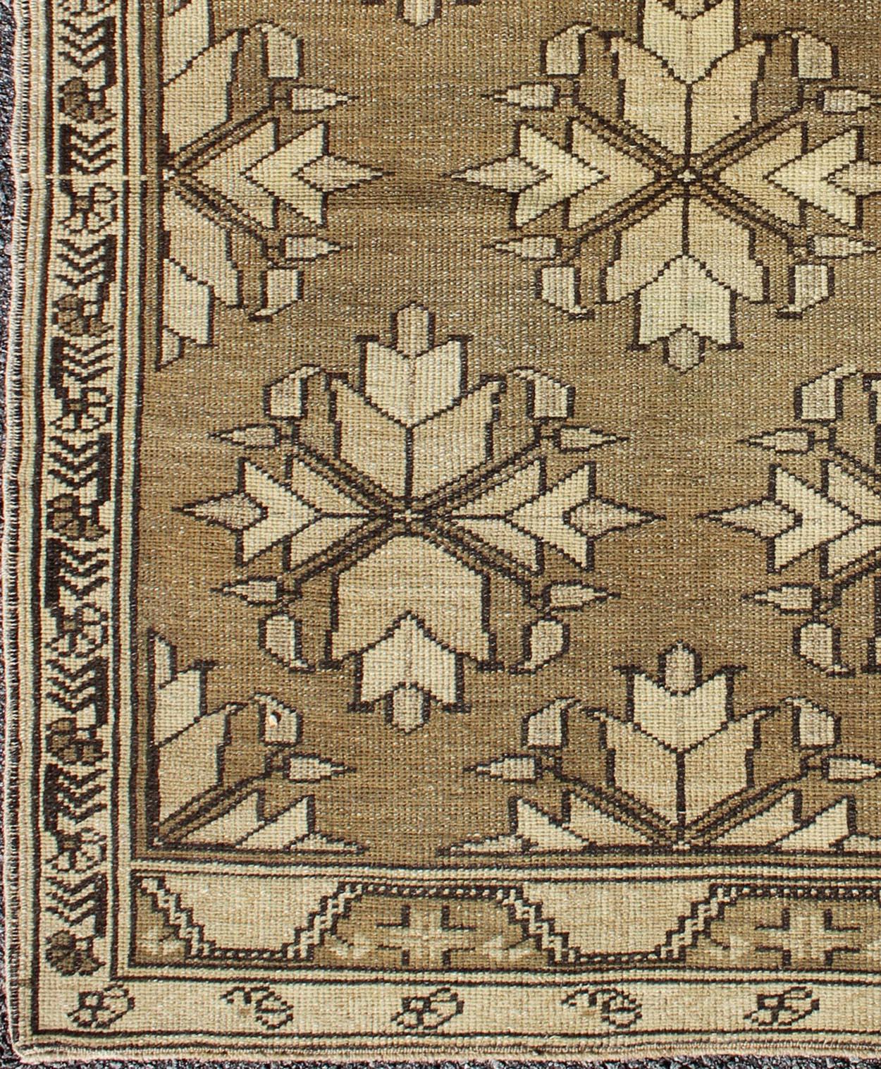 Hand-Knotted Vintage Turkish Oushak Rug with Geometric Motifs in Warm Beige Green 3'2 x 4'4 For Sale
