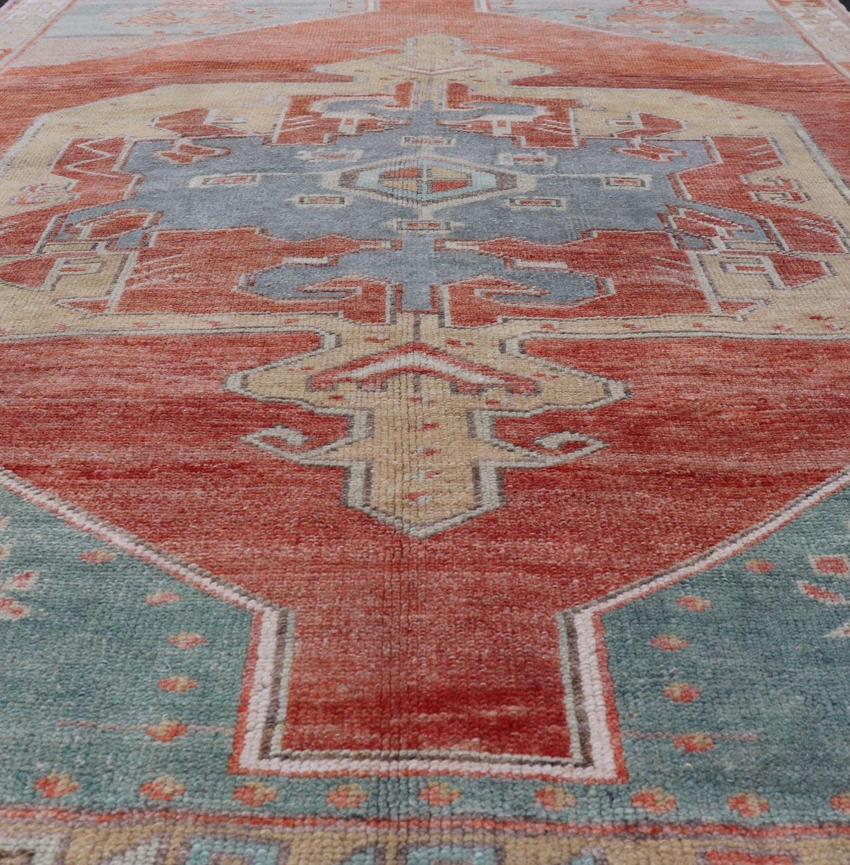 Vintage Turkish Oushak Rug with Large Medallion Design in Soft Red, Blue, Yellow For Sale 7