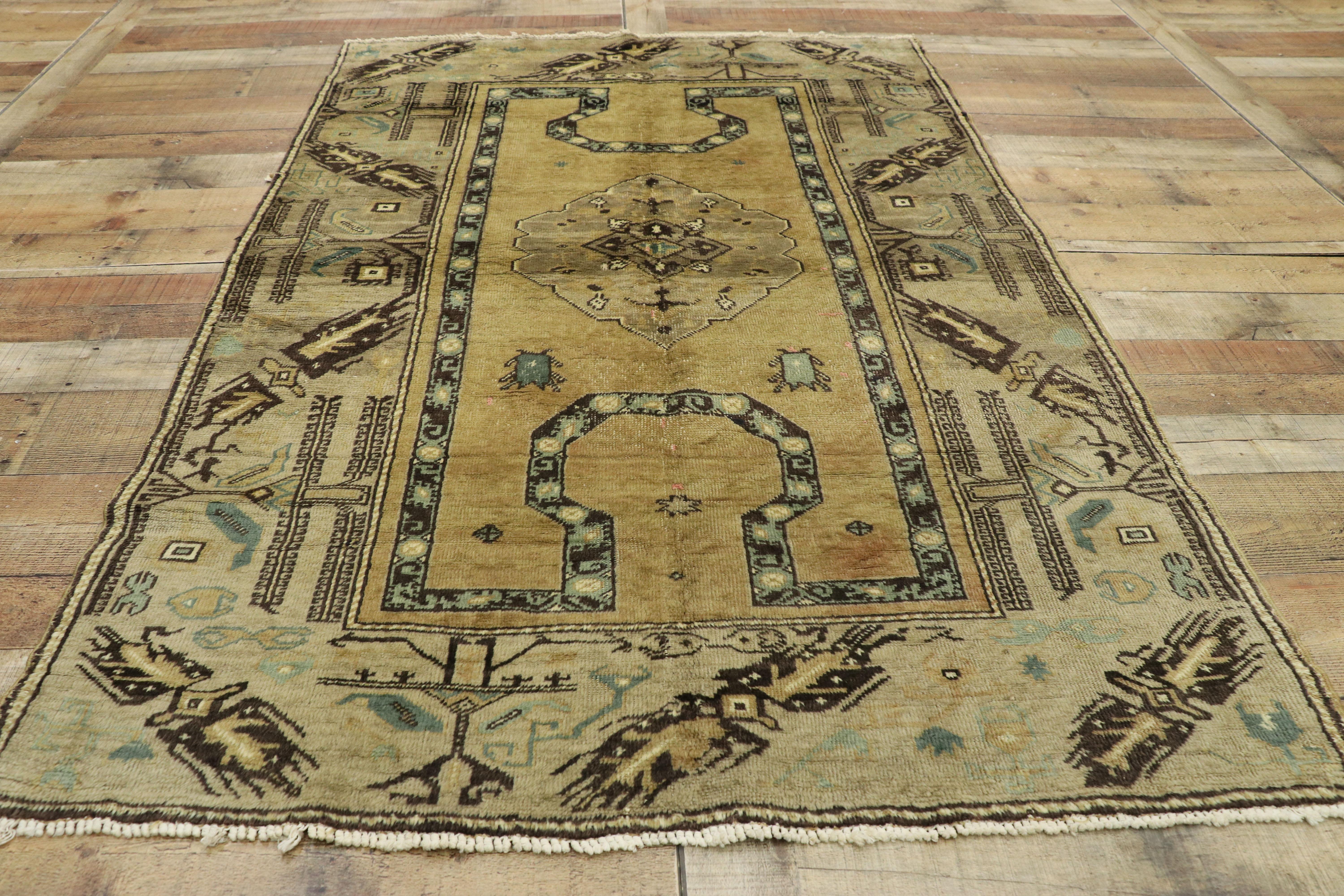 Vintage Turkish Oushak Rug with Late Victorian Style For Sale 1