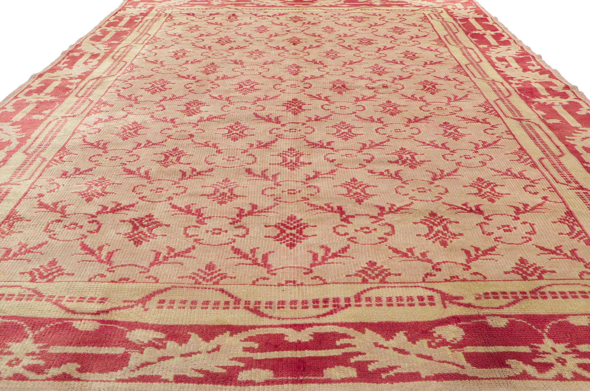 Vintage Turkish Oushak Rug with Lattice and Leaf Border, Traditional Style In Fair Condition For Sale In Dallas, TX