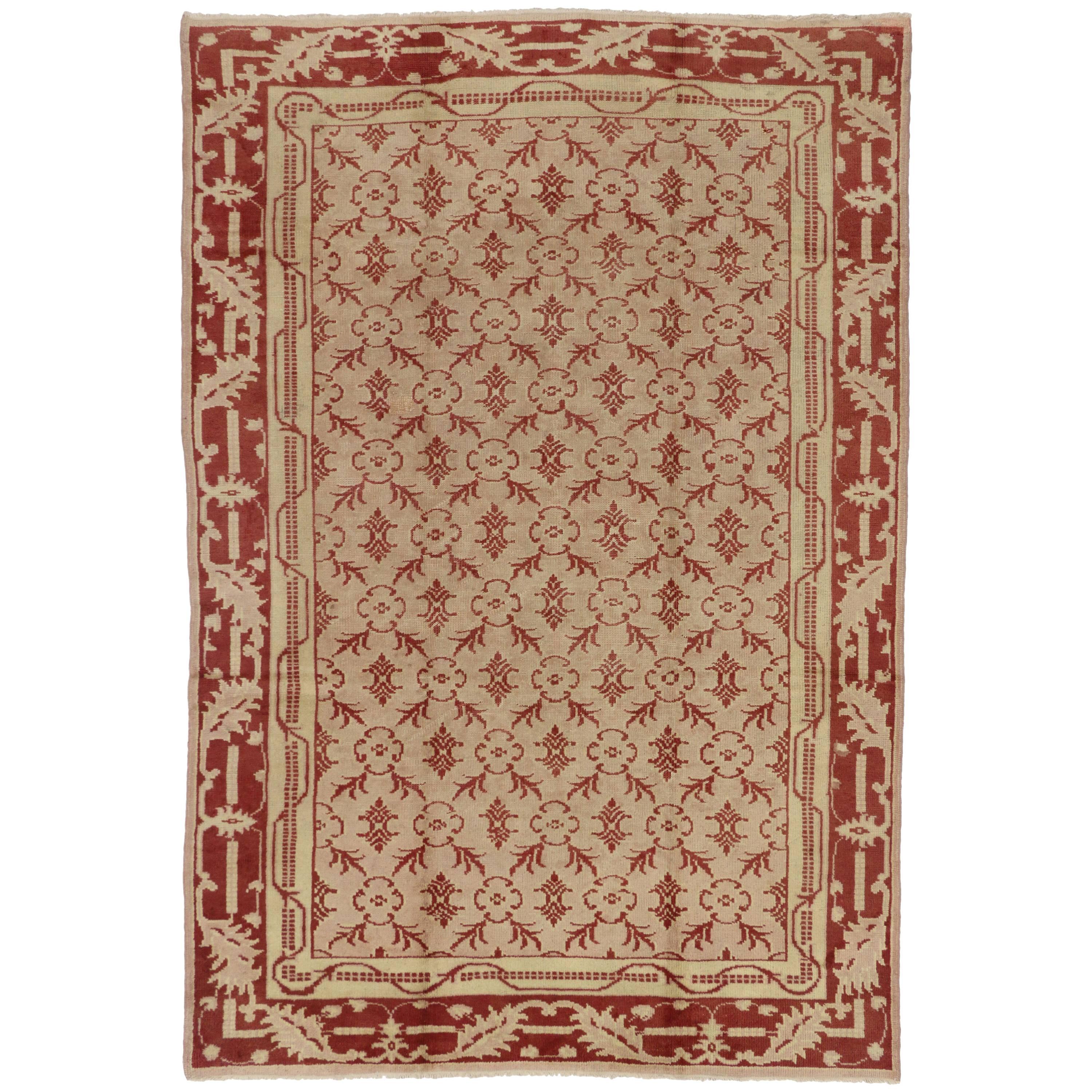 Vintage Turkish Oushak Rug with Lattice and Leaf Border, Traditional Style For Sale