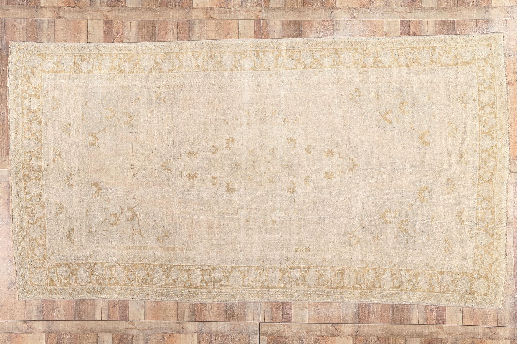 Vintage Turkish Oushak Rug, Quiet Sophistication Meets Anatolian Charm 3