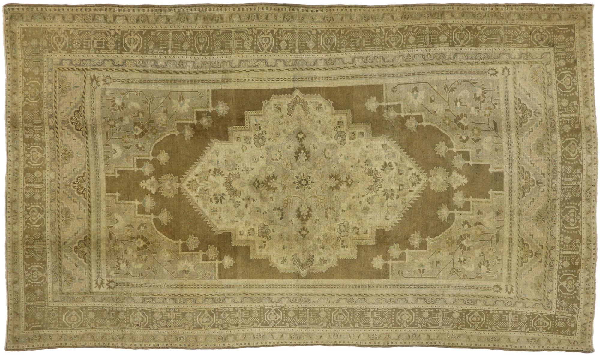 20th Century Vintage Turkish Oushak Rug with Modern Design in Neutral Colors For Sale