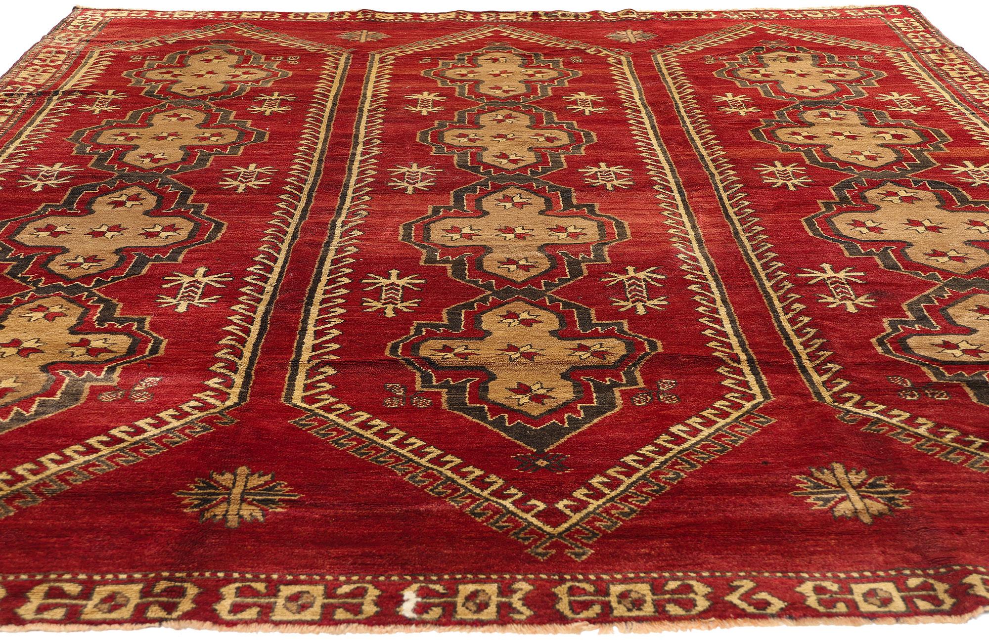 1960's Turkish Oushak Carpet with Modern Style In Good Condition In Dallas, TX