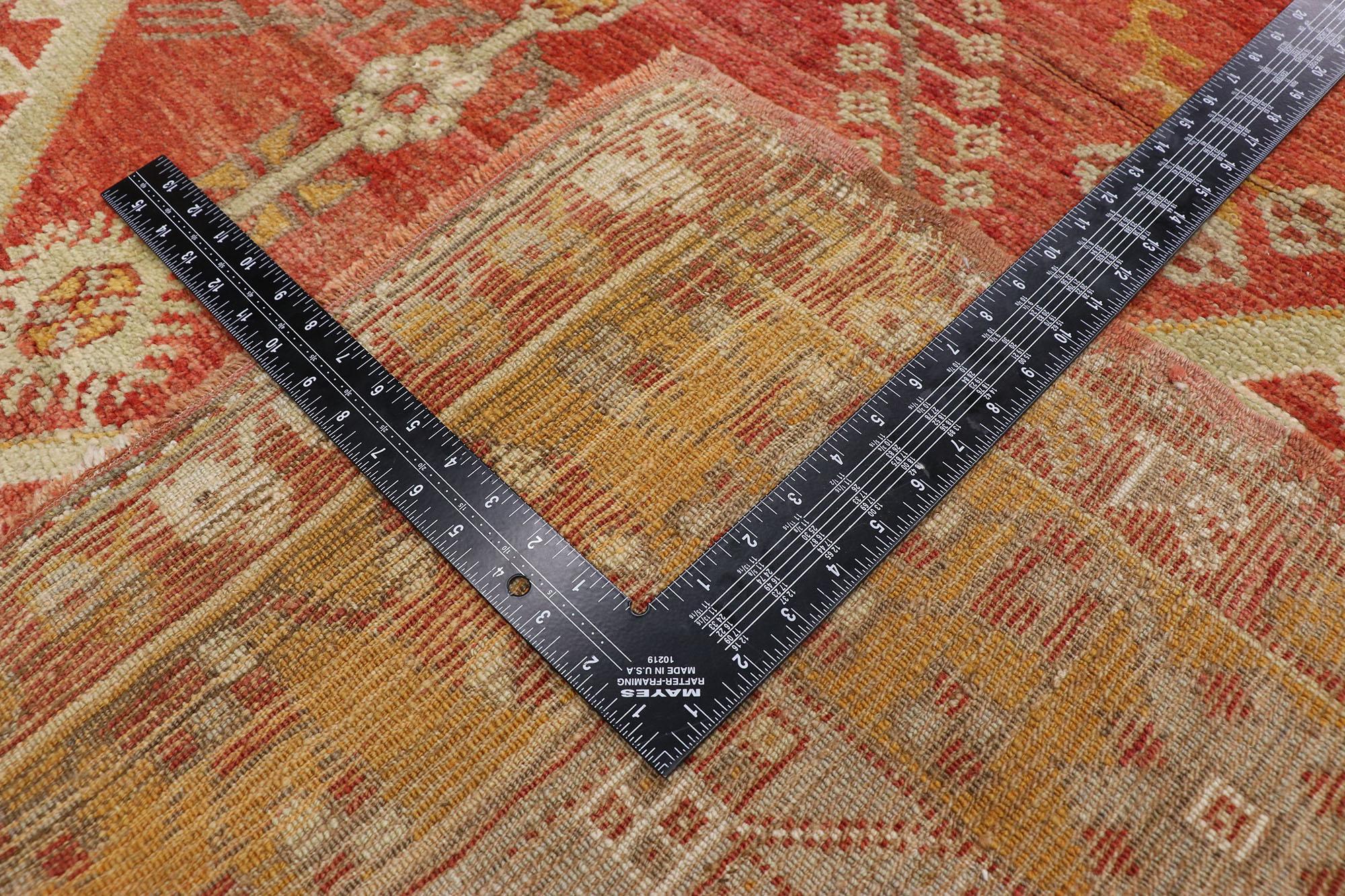 Tappeto turco vintage Oushak con stile moderno nord-occidentale In condizioni buone in vendita a Dallas, TX