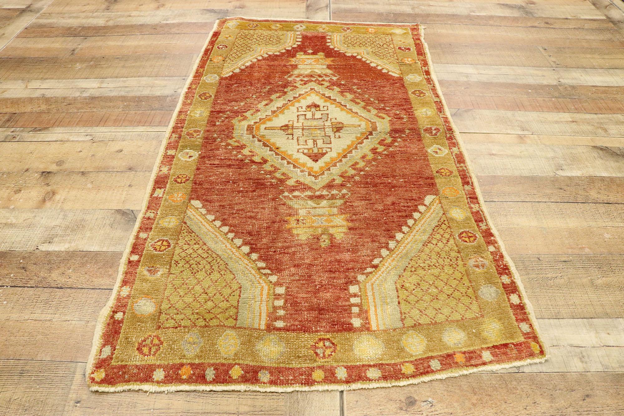Vintage Turkish Oushak Rug with Modern Rustic Style For Sale 1