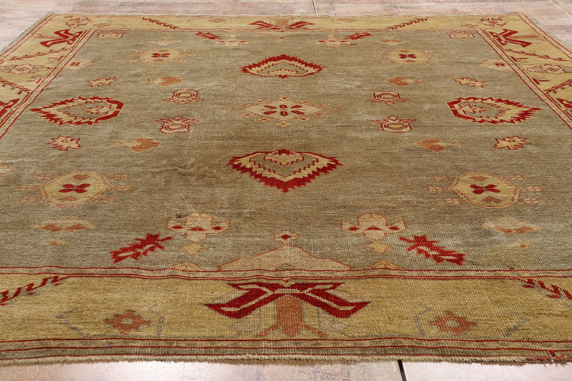 XX secolo Tappeto Oushak turco d'epoca in stile moderno in vendita