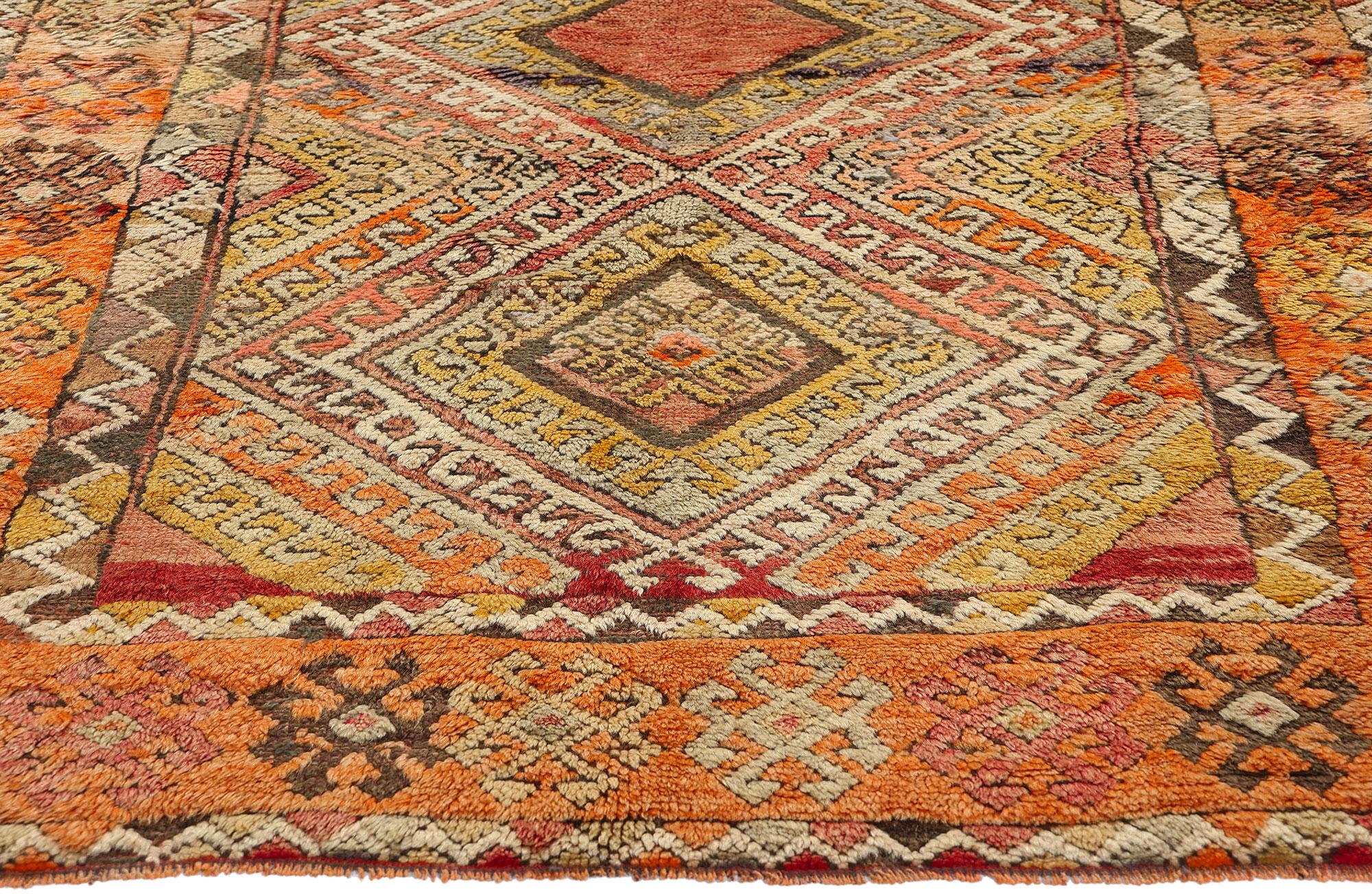Vintage Turkish Oushak Rug  In Good Condition For Sale In Dallas, TX