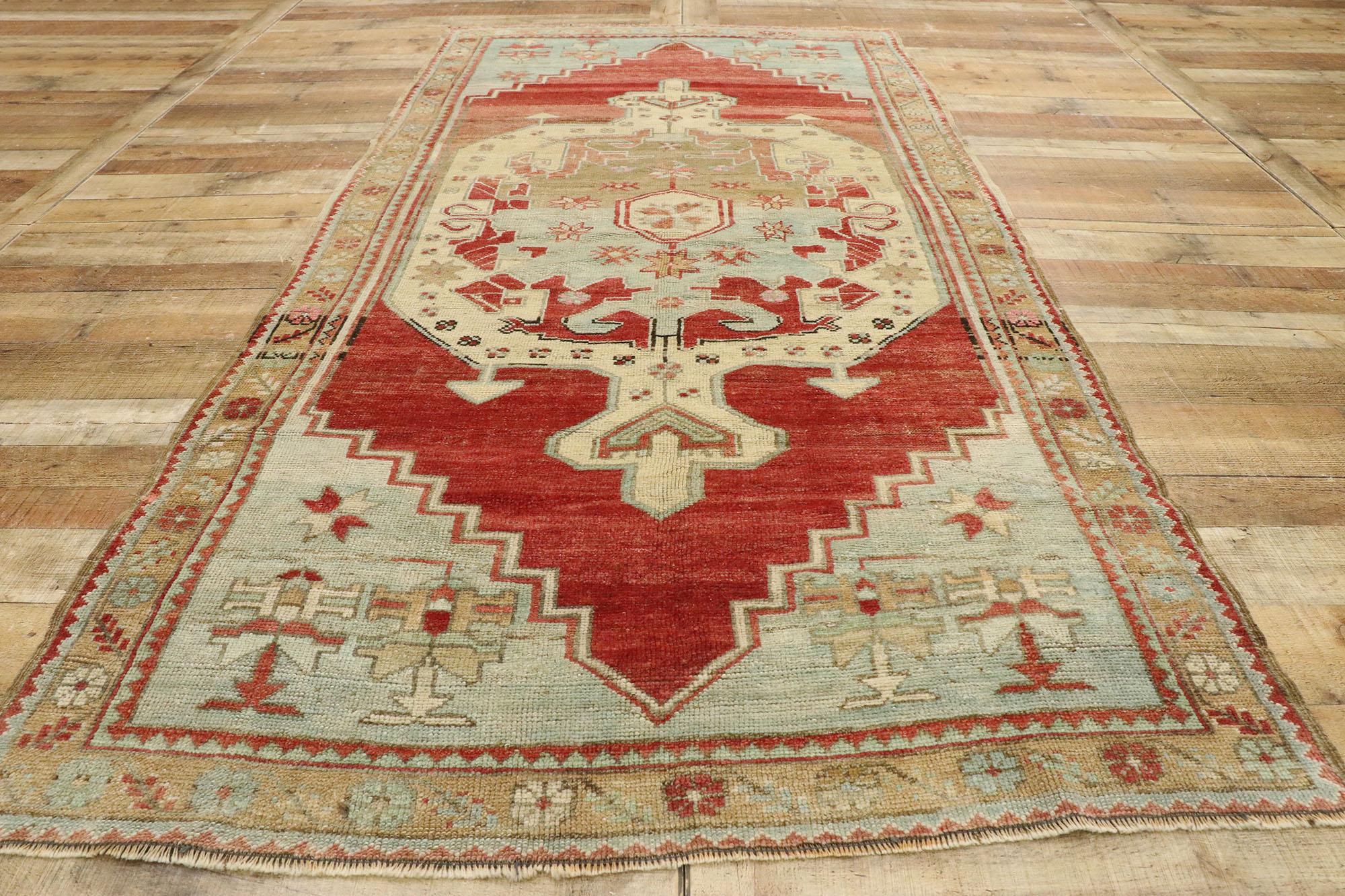 Vintage Turkish Oushak Rug with New England Cape Cod Style For Sale 2