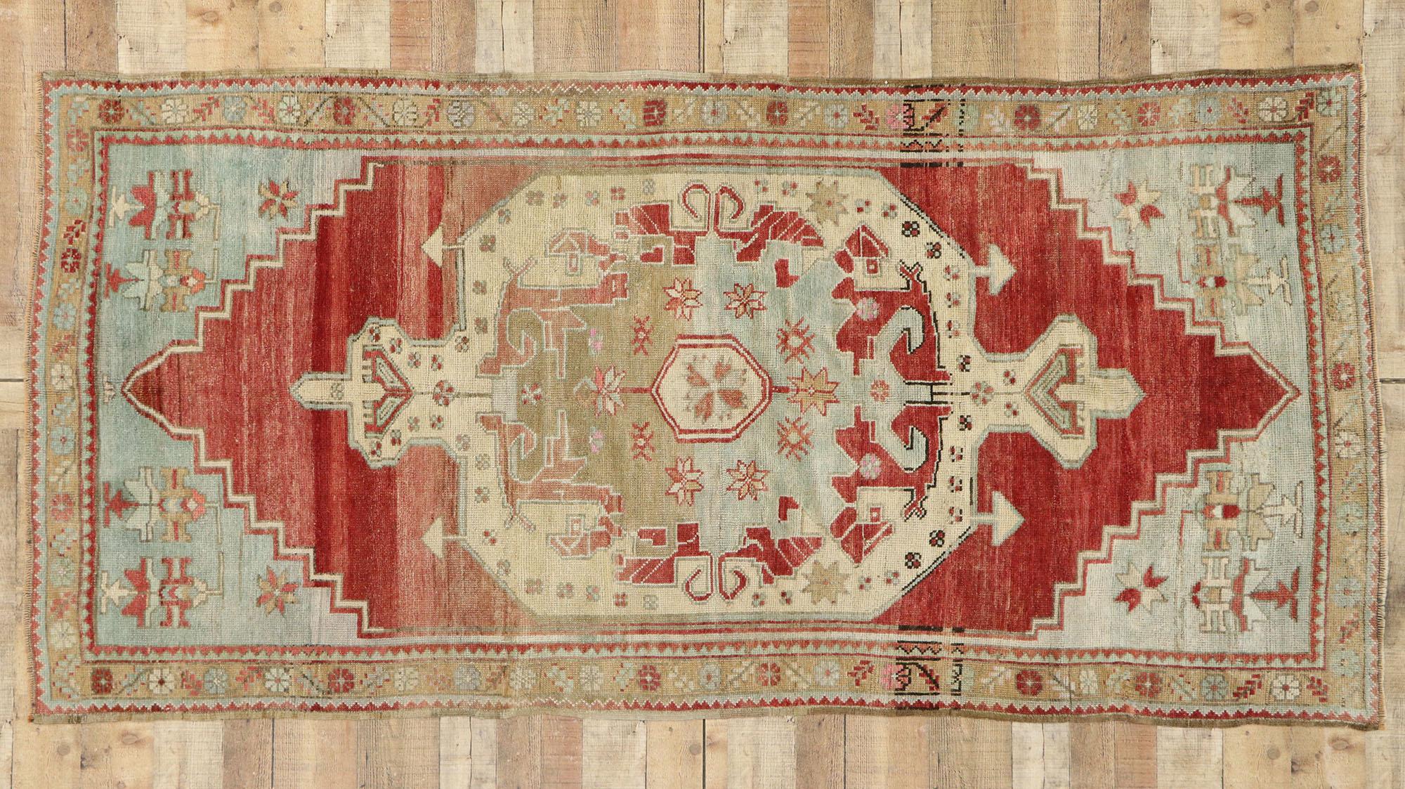 Vintage Turkish Oushak Rug with New England Cape Cod Style For Sale 3