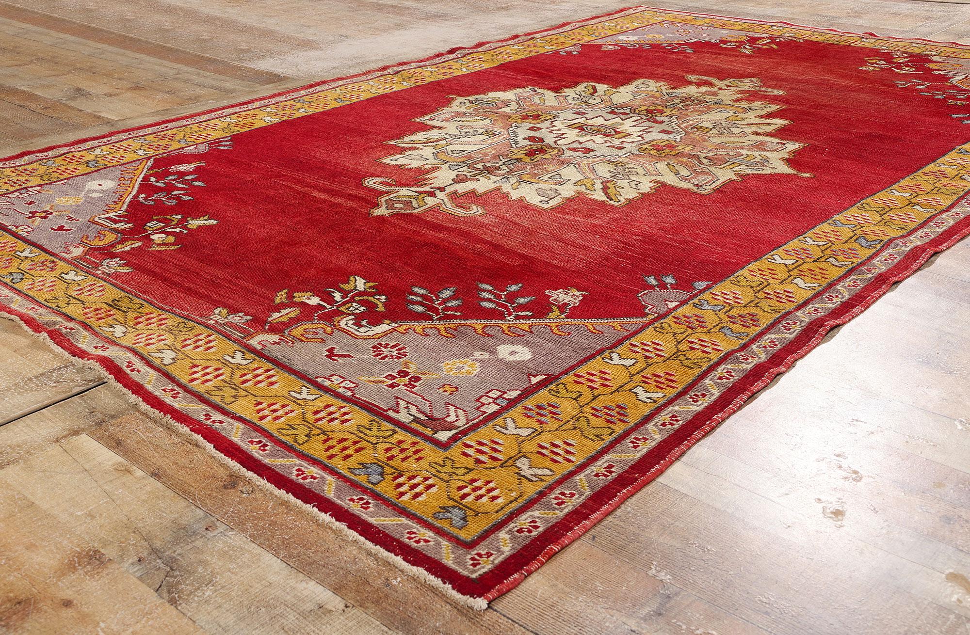 Tapis turc Oushak des années 1940 au style moderne en vente 1