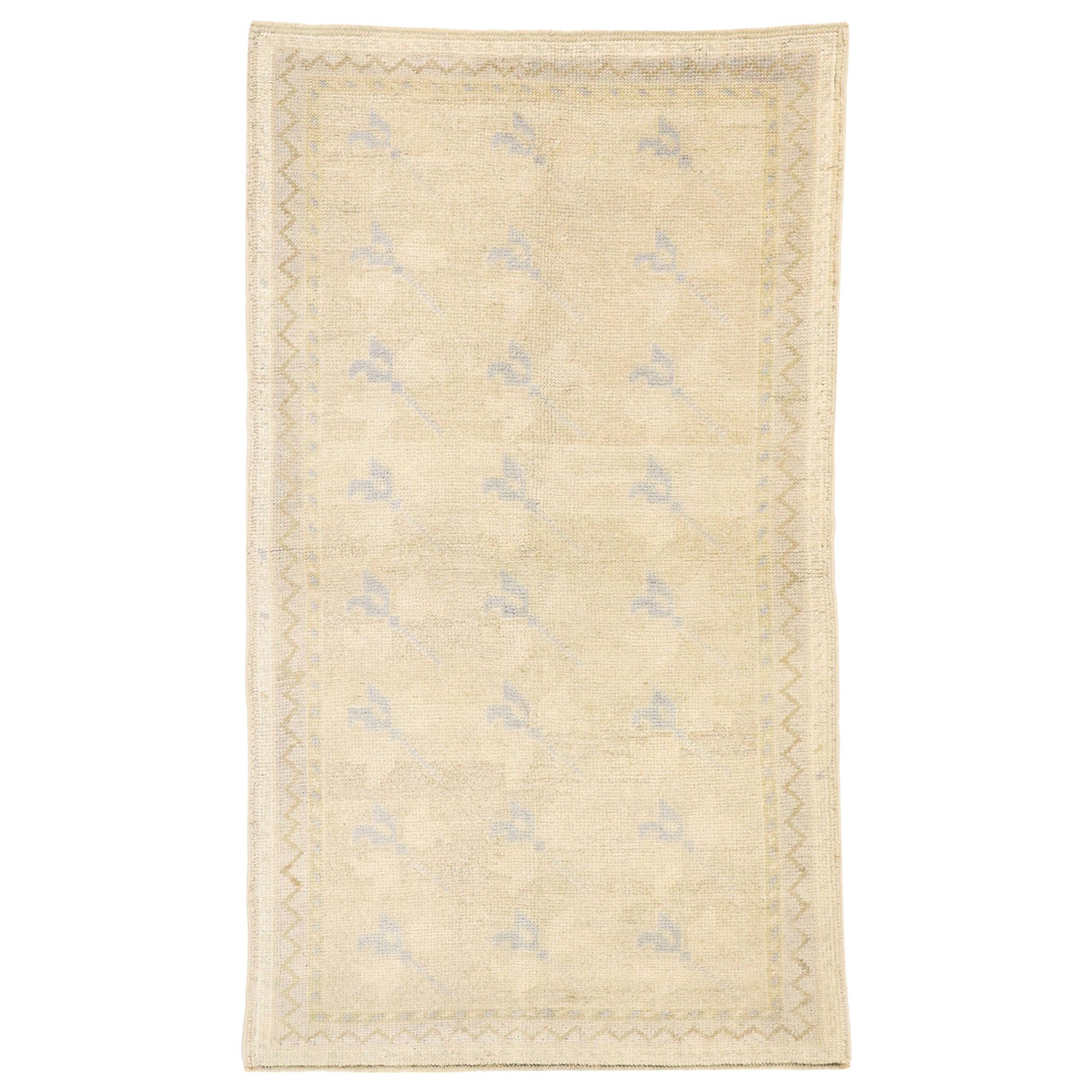 Vintage Turkish Oushak Rug with Romantic Farmhouse Georgian Cottage Style