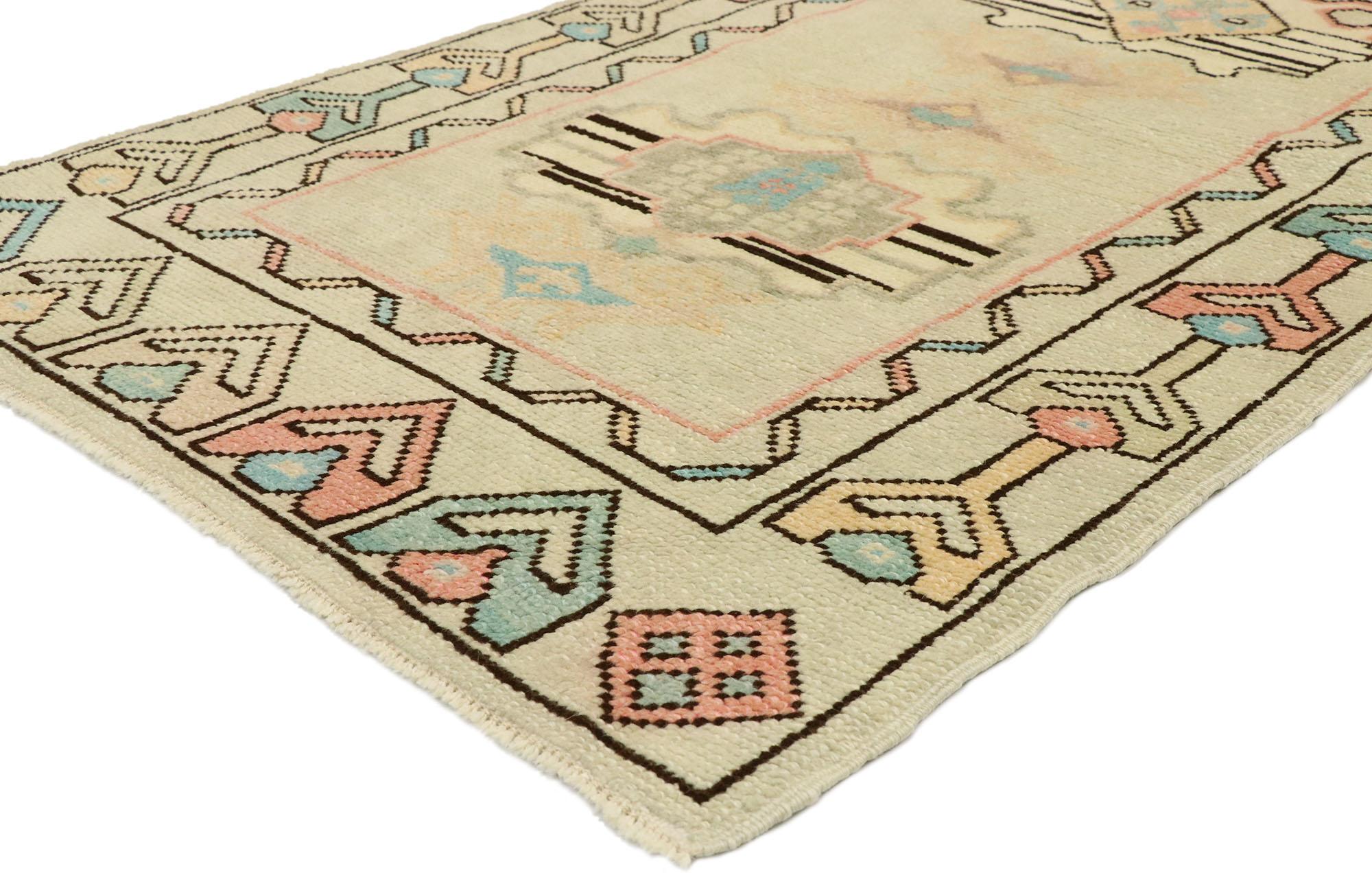52926, vintage Turkish Oushak rug with Romantic Georgian cottage French style. Soft, bespoke vibes meet French country cottage style in this hand knotted wool vintage Turkish Oushak rug. The champagne-beige antique washed field beautifully displays