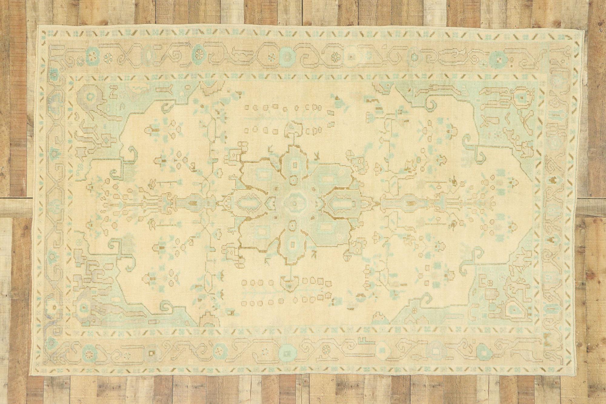 Vintage Turkish Oushak Rug with Russian Dacha Home Style For Sale 1