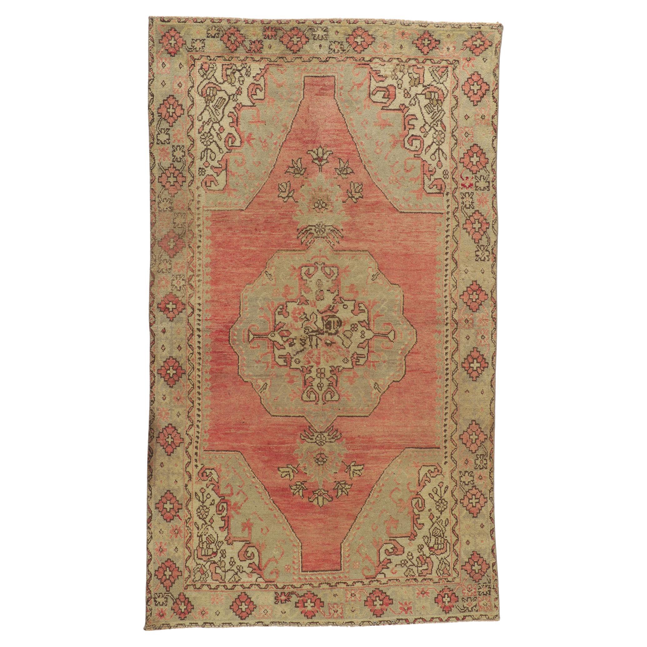 Tapis turc vintage d'Oushak aux couleurs rustiques de couleur terre