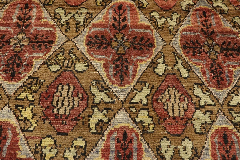 Elizabethan Rug Vintage Turkish Oushak Rug with Rustic Elizabethan Style For Sale at ...