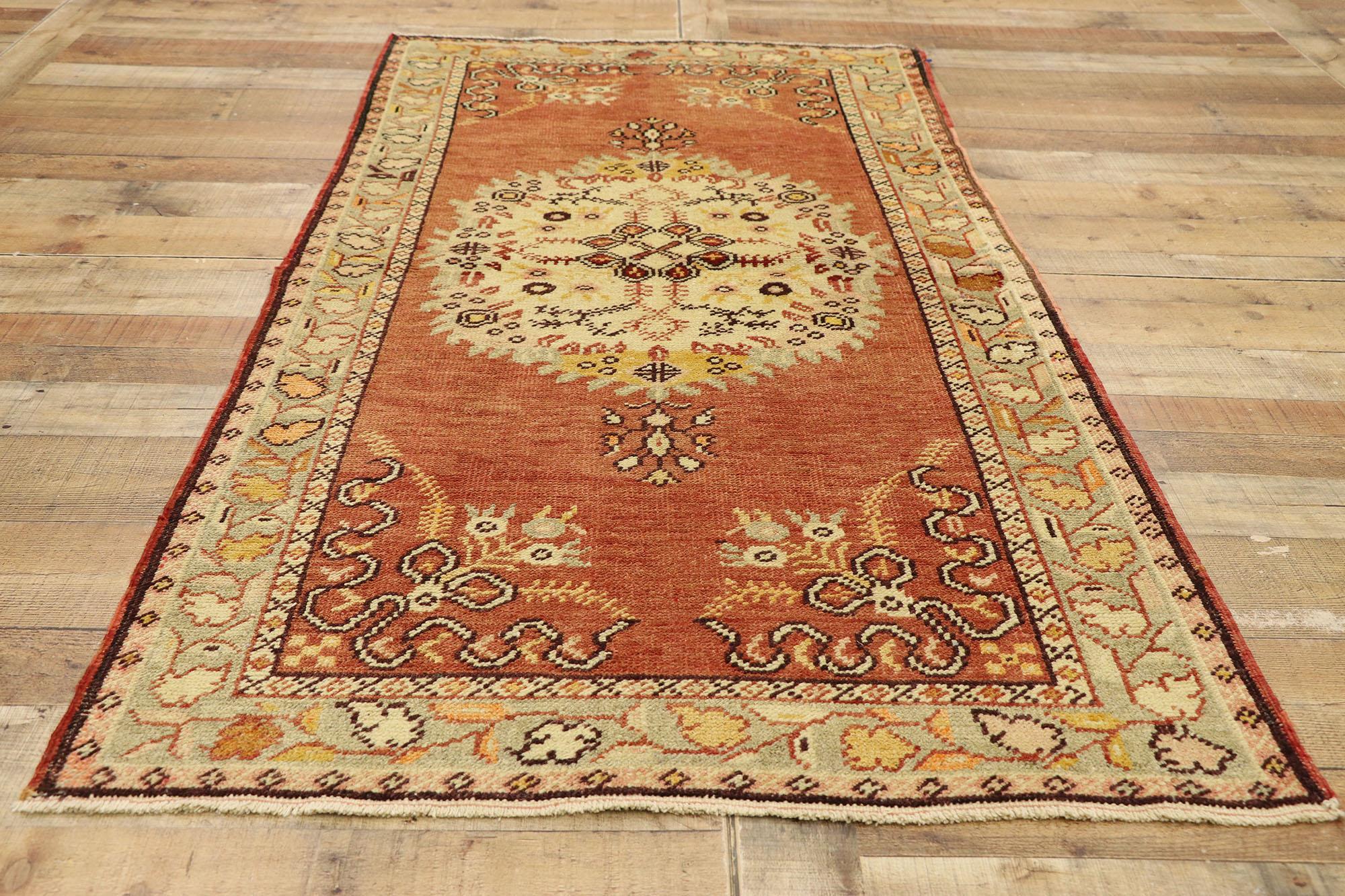 Vintage Turkish Oushak Rug with Rustic French Rococo Style For Sale 1
