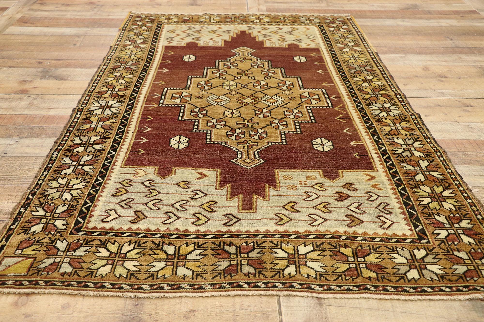 Vintage Turkish Oushak Rug with Rustic Modern Artisan Style For Sale 1