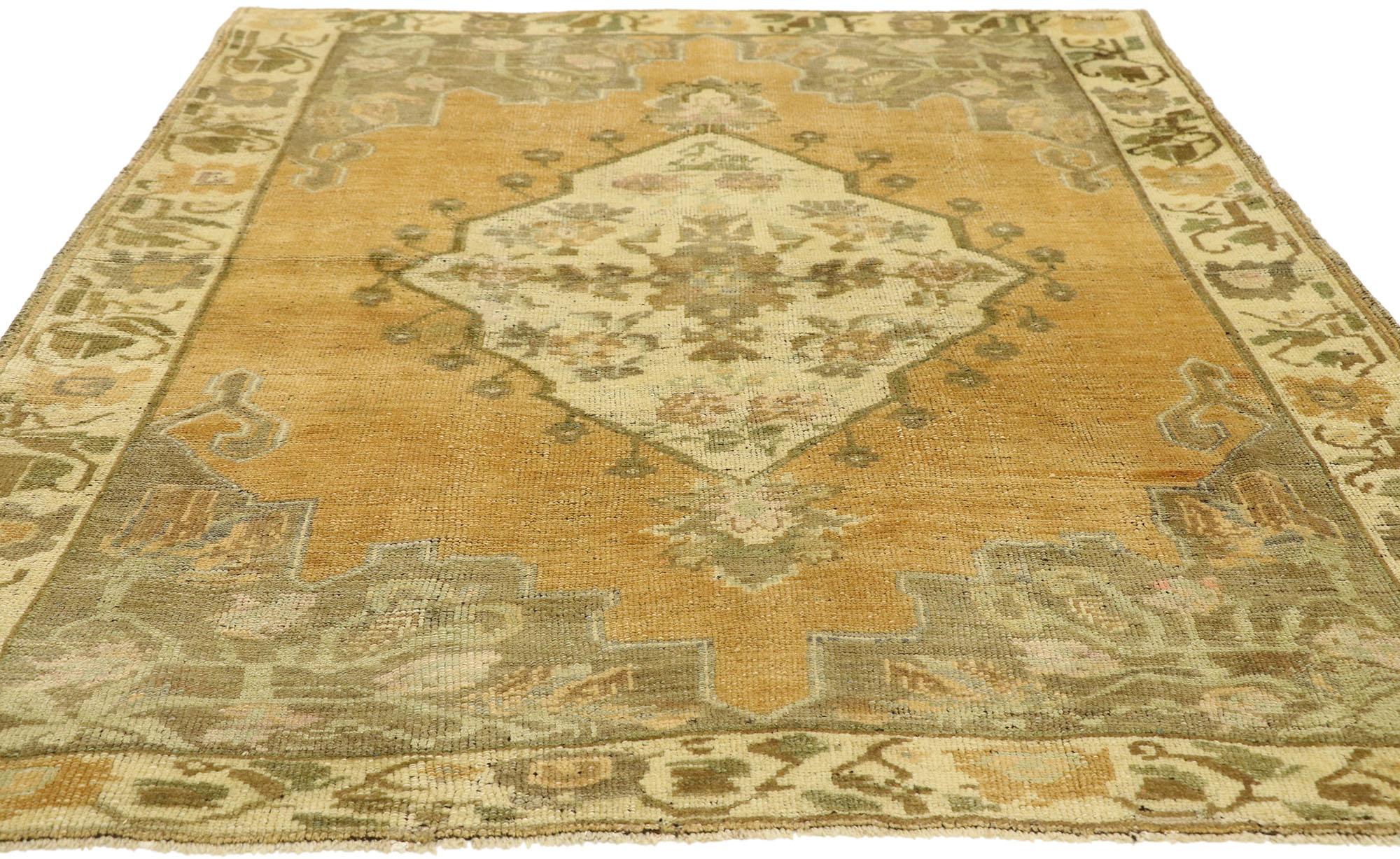 Turc Tapis turc vintage d'Oushak avec style Shaker en vente