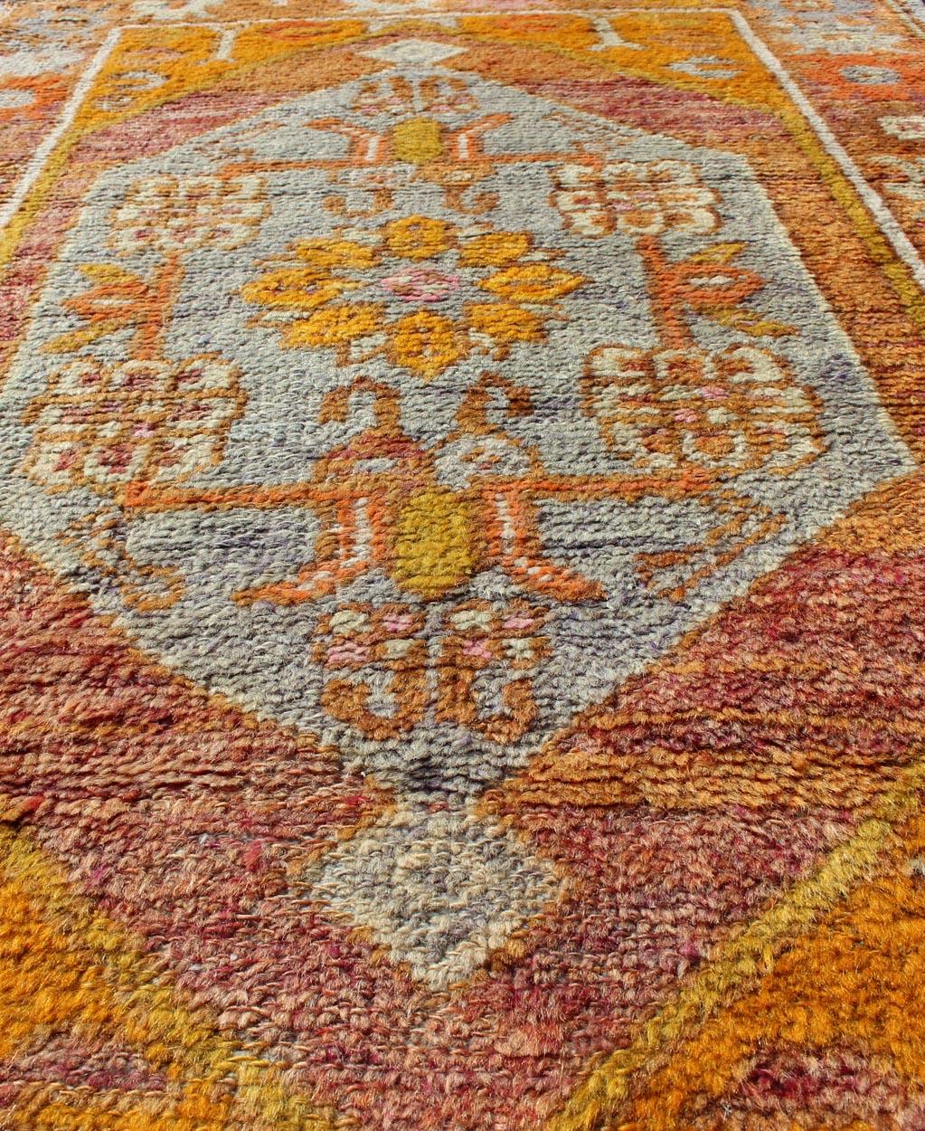Vintage Turkish Oushak Rug with Soft Gray and Vibrant Orange 2'10 x 4'5 For Sale 1
