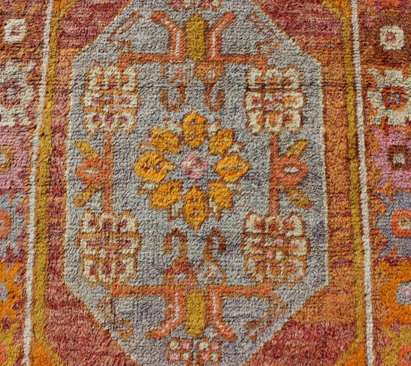 Vintage Turkish Oushak Rug with Soft Gray and Vibrant Orange 2'10 x 4'5 For Sale 2