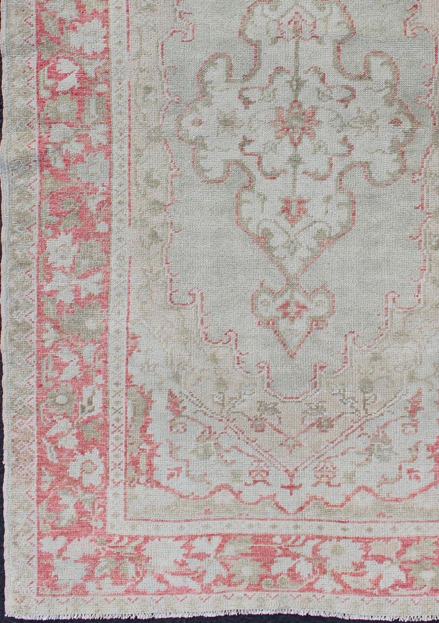 Hand-Knotted Vintage Turkish Oushak Rug with Soft Gray Field and Rose-Red Floral 3'6 x 6'3 For Sale
