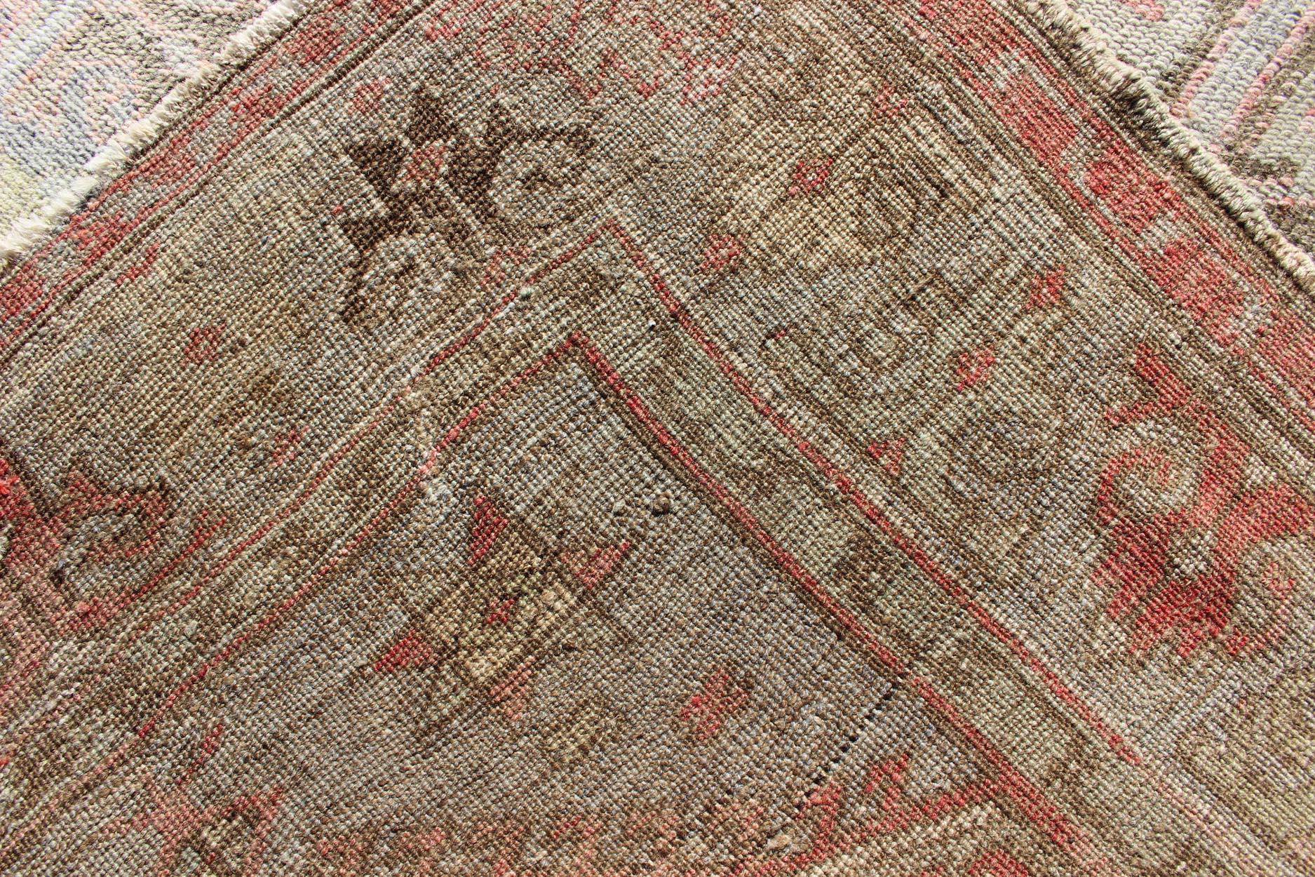 Vintage Turkish Oushak Rug with Soft Taupe and Blush Pink Accents 3'2 x 5'9 For Sale 6