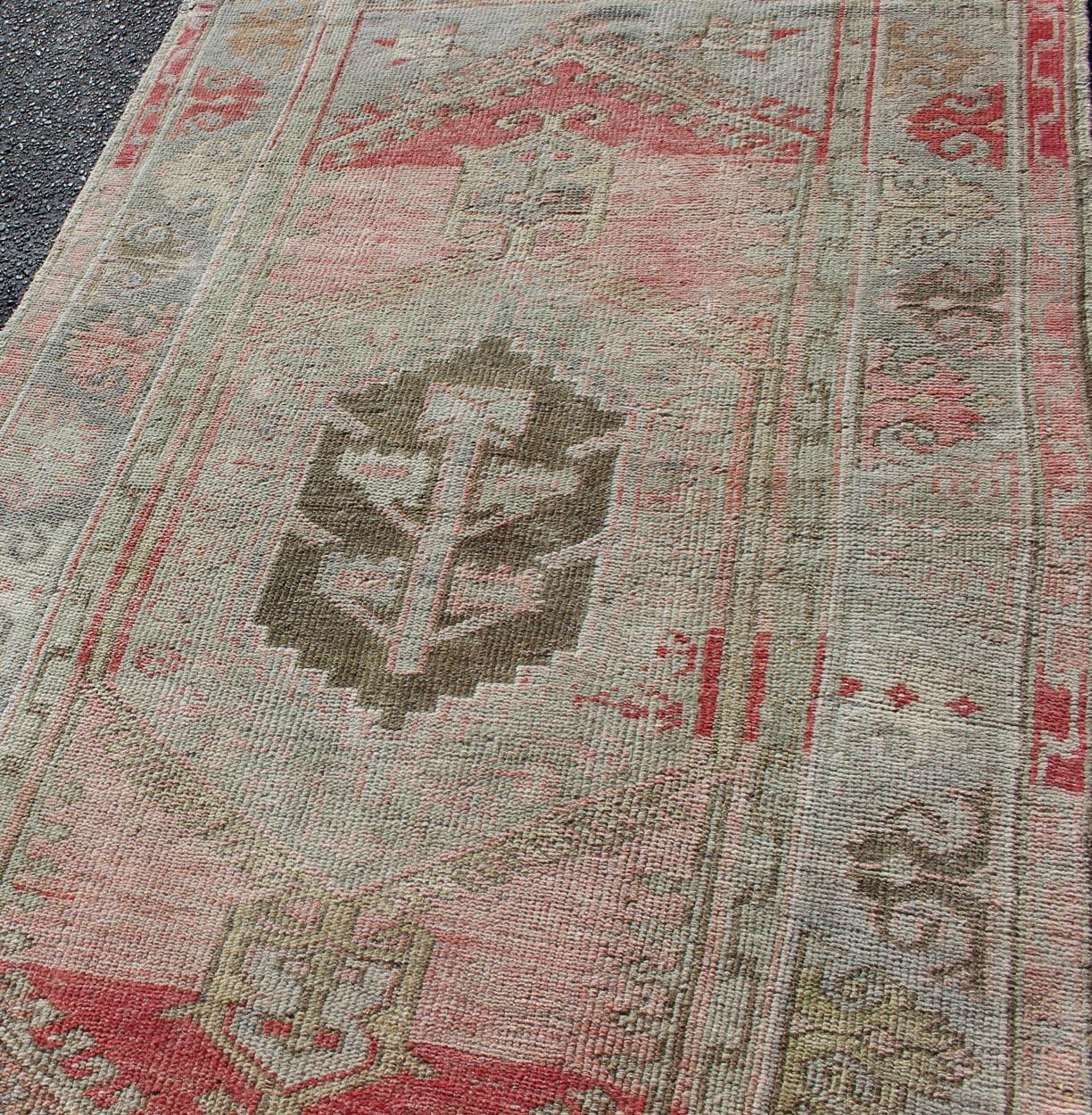 Vintage Turkish Oushak Rug with Soft Taupe and Blush Pink Accents 3'2 x 5'9 For Sale 2