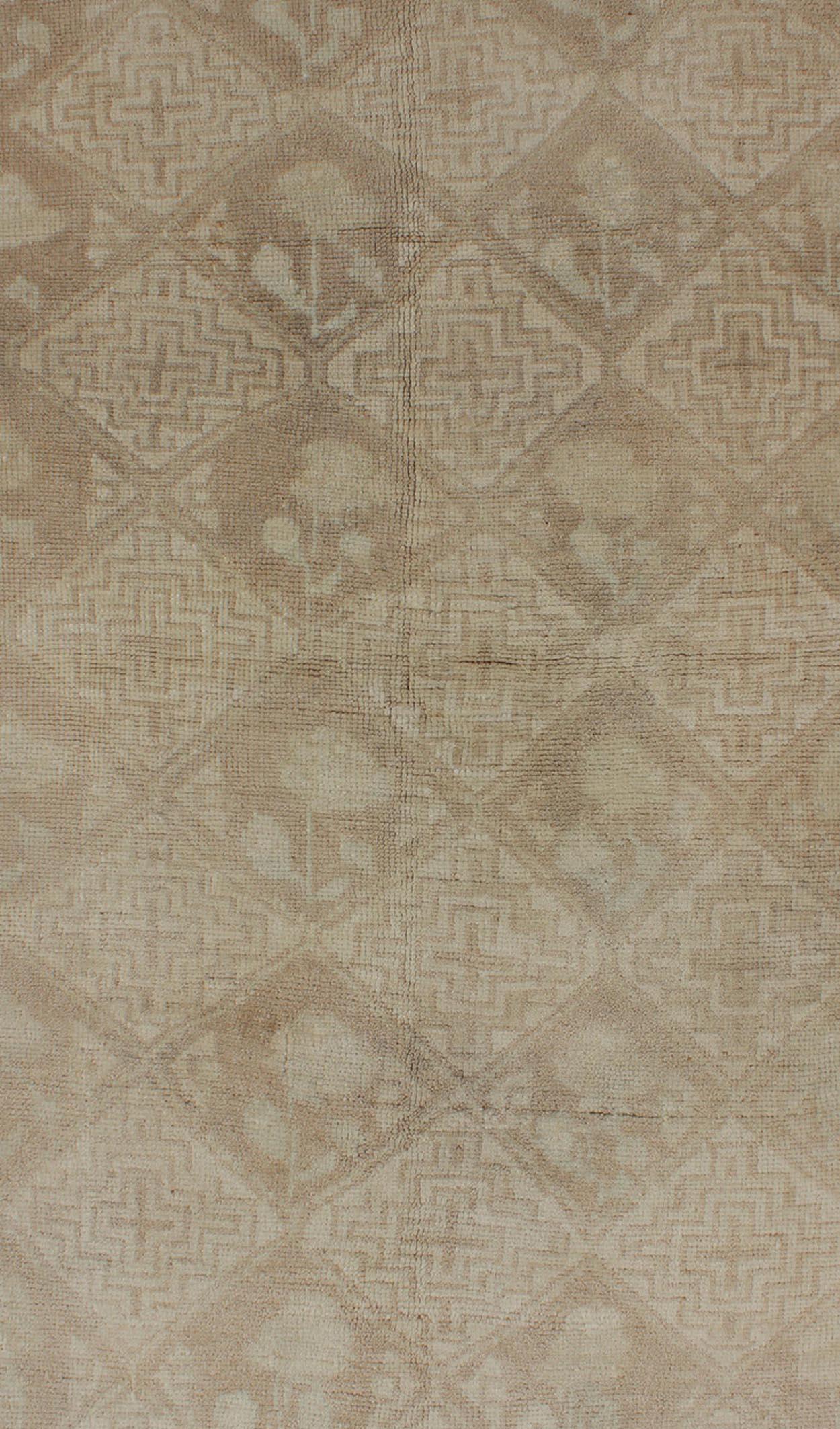 Wool Vintage Turkish Oushak Rug with Subtle Geometric and Floral Motifs 3'2 x 5'6 For Sale