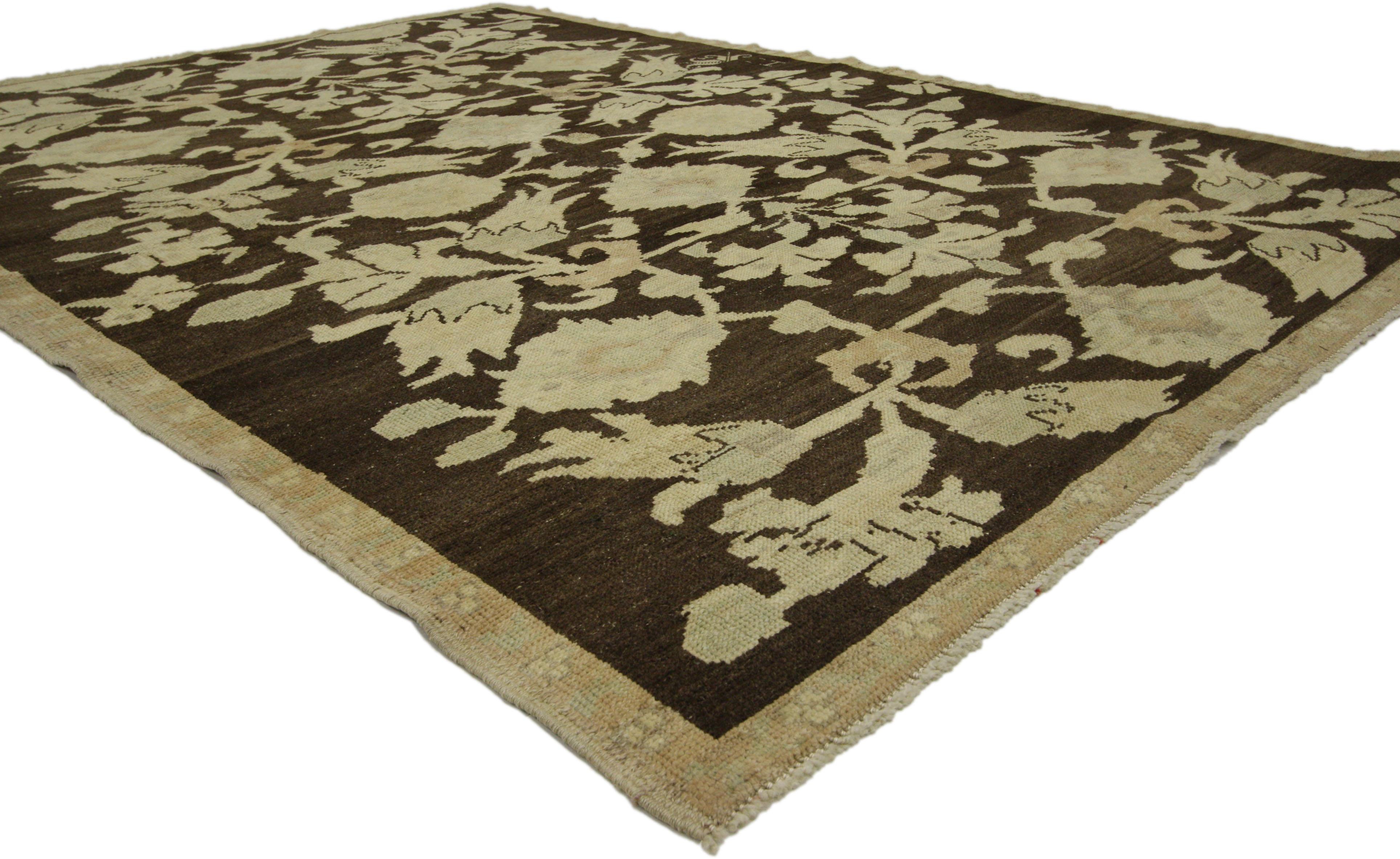 50847, vintage Turkish Oushak rug with Swedish cottage style. This gorgeous authentic hand knotted wool vintage Turkish Oushak rug features all the charms of Swedish Cottage style. Soothing colors evoke calm and balance. The palette provides a soft