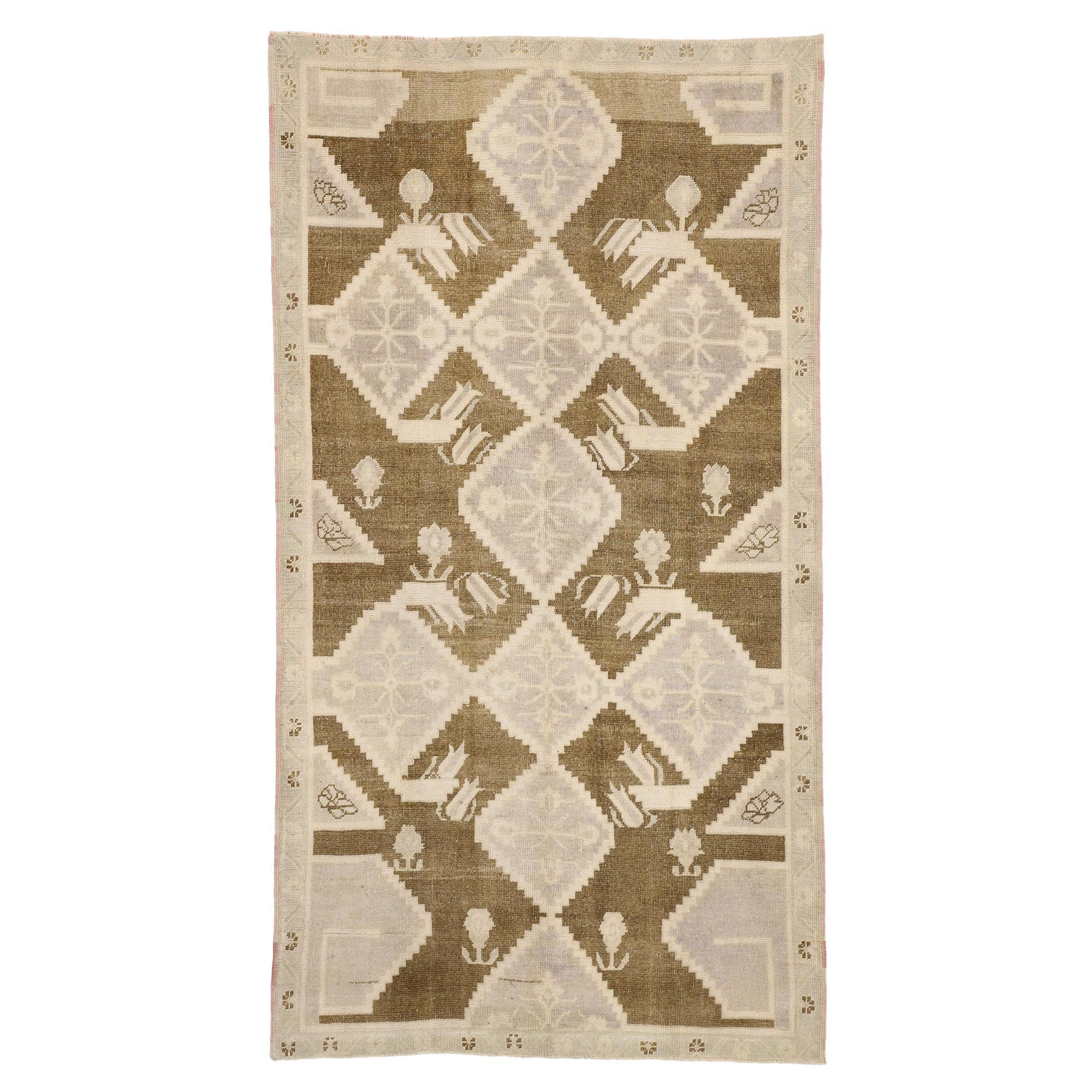 1940'S Turkish Oushak Carpet with Traditional Style