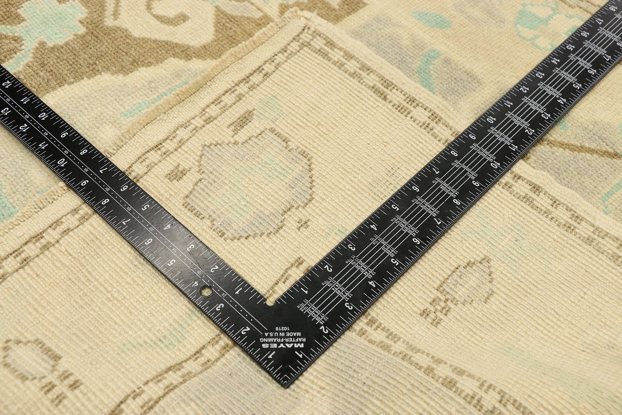 Alfombra turca vintage Oushak con estilo sueco Gustavian Cottage en Bueno Estado en Dallas, TX