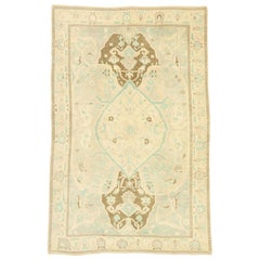 Alfombra turca vintage Oushak con estilo sueco Gustavian Cottage