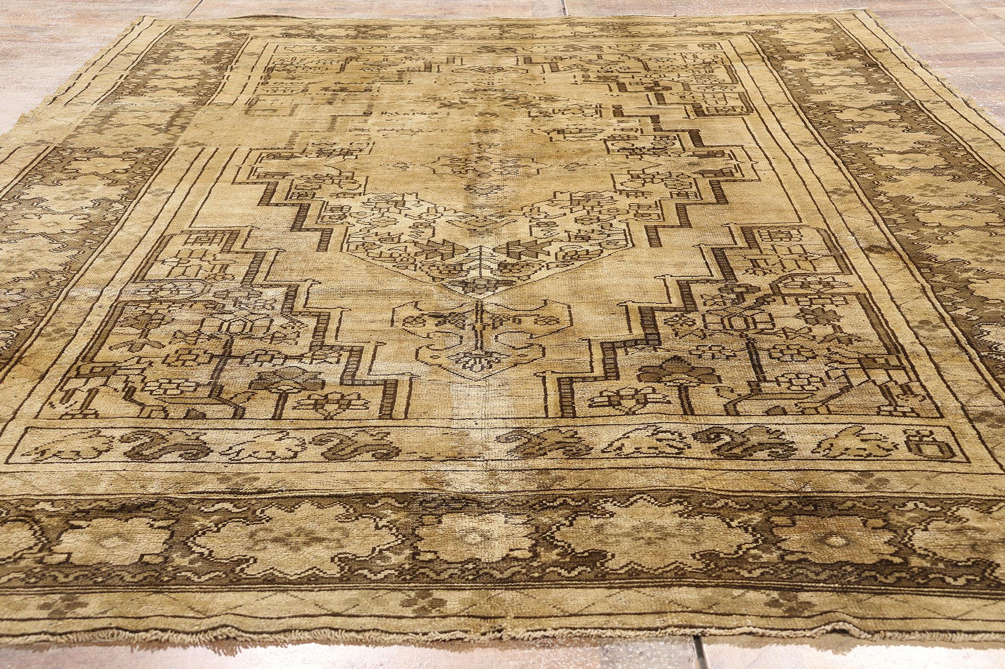 Wool 1960's Turkish Oushak Rug with Traditional Style and Warm Earth-Tones For Sale