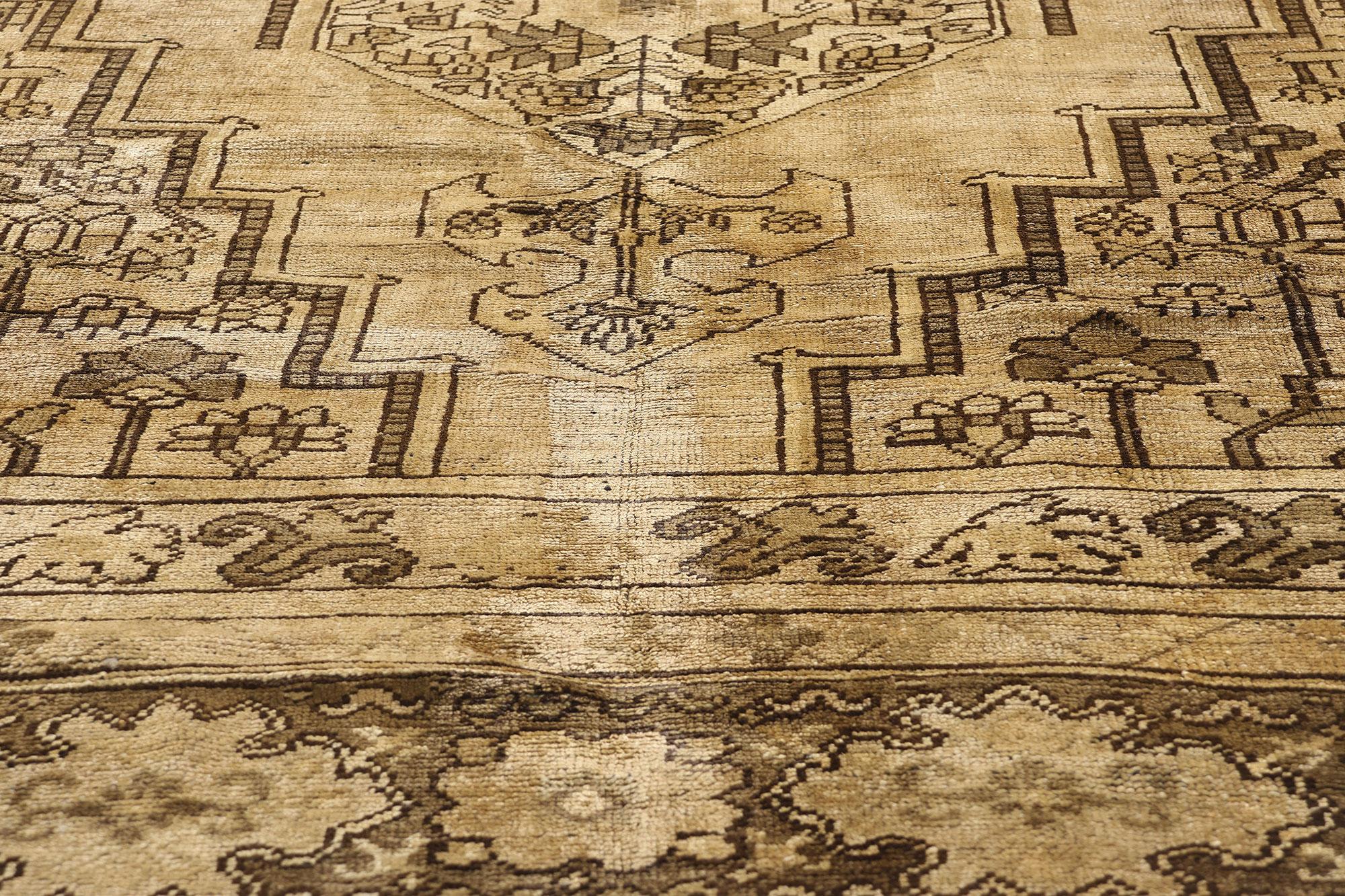 1960's Turkish Oushak Rug with Traditional Style and Warm Earth-Tones For Sale 2