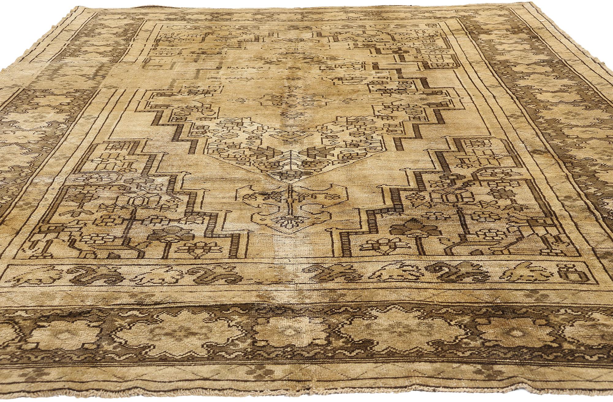 20th Century 1960's Turkish Oushak Rug with Traditional Style and Warm Earth-Tones For Sale