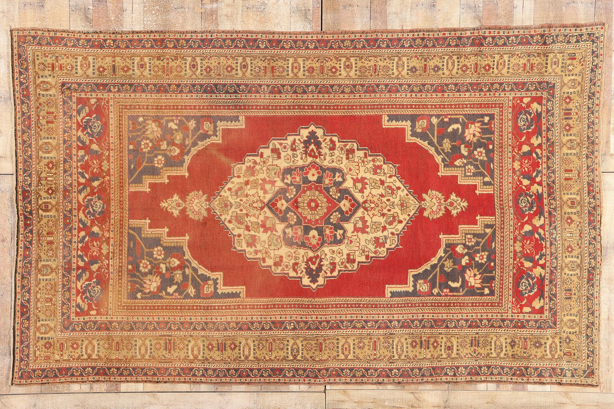 1960's Turkish Oushak Carpet with Traditional Style For Sale 2