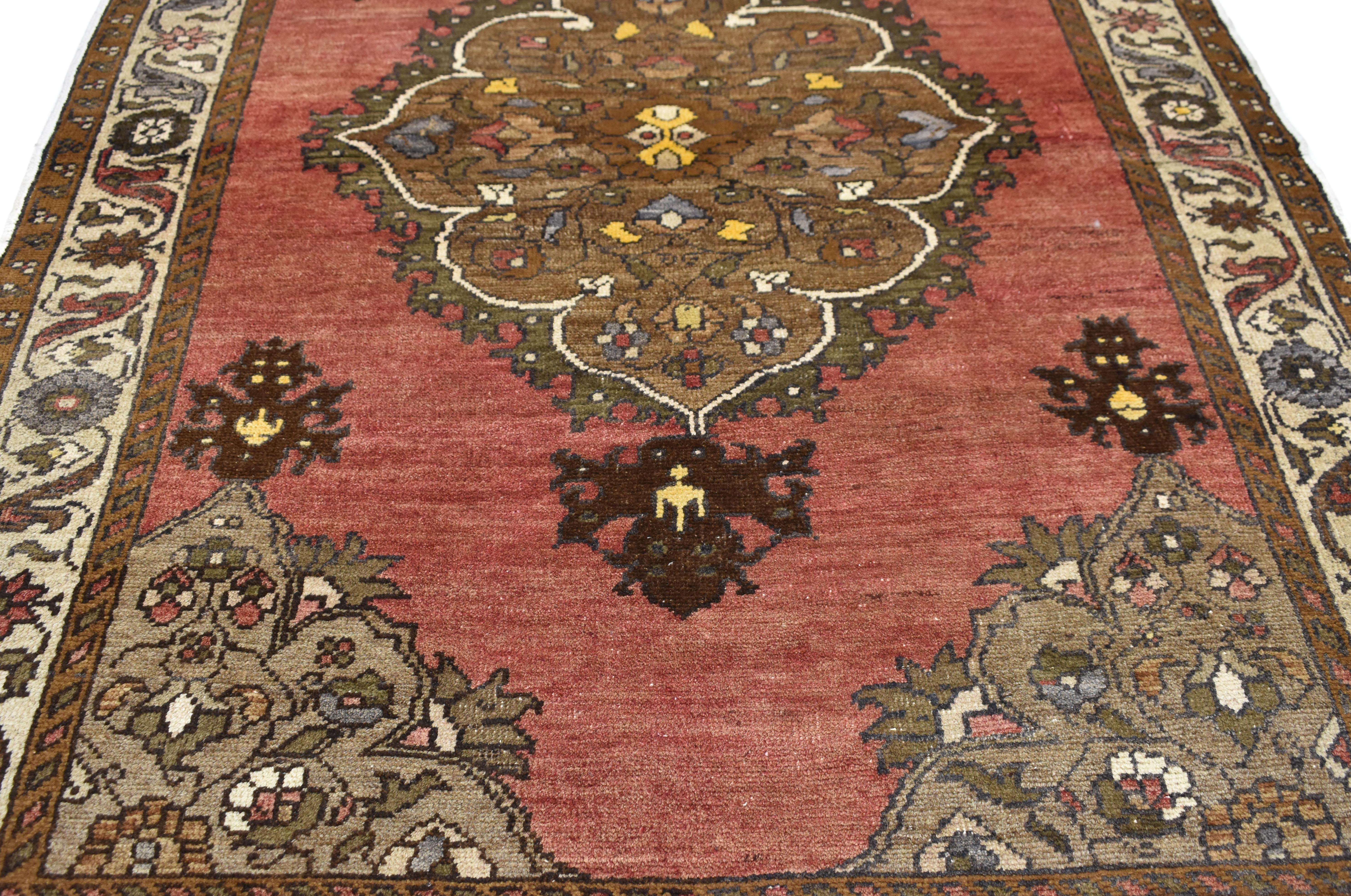 Hand-Knotted Vintage Turkish Oushak Rug with Traditional Style For Sale
