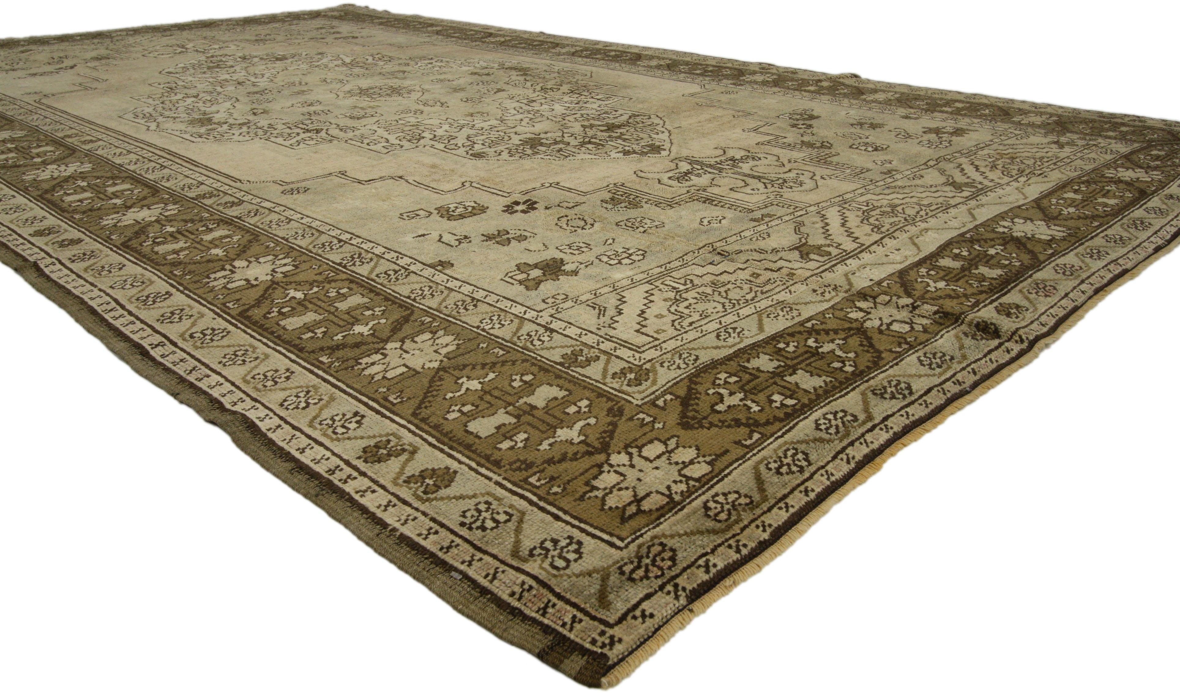20th Century Vintage Turkish Oushak Rug with Traditional Style For Sale