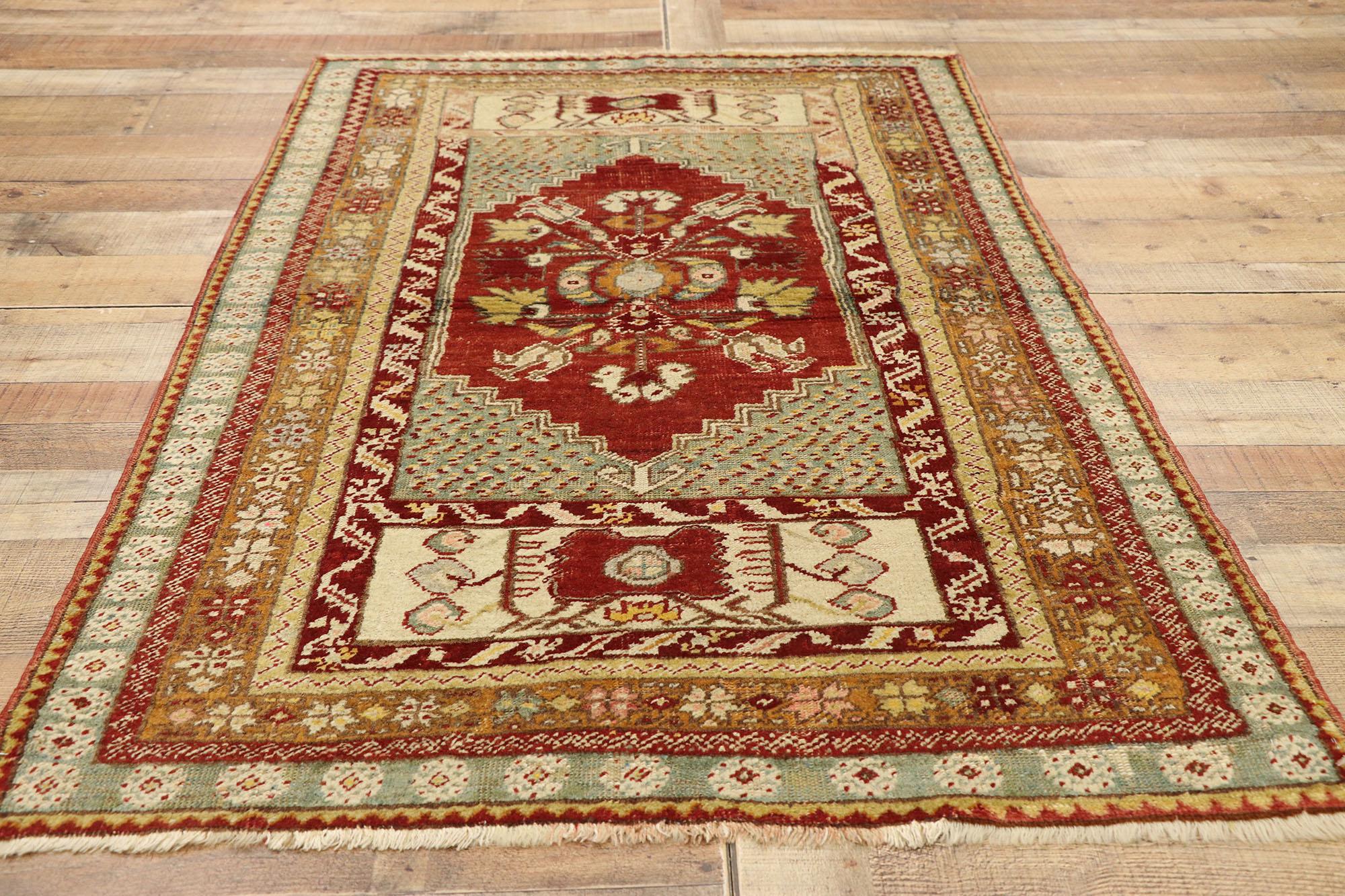 Vintage Turkish Oushak Rug with Traditional Style For Sale 1