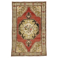 Tapis turc vintage d'Oushak de style traditionnel