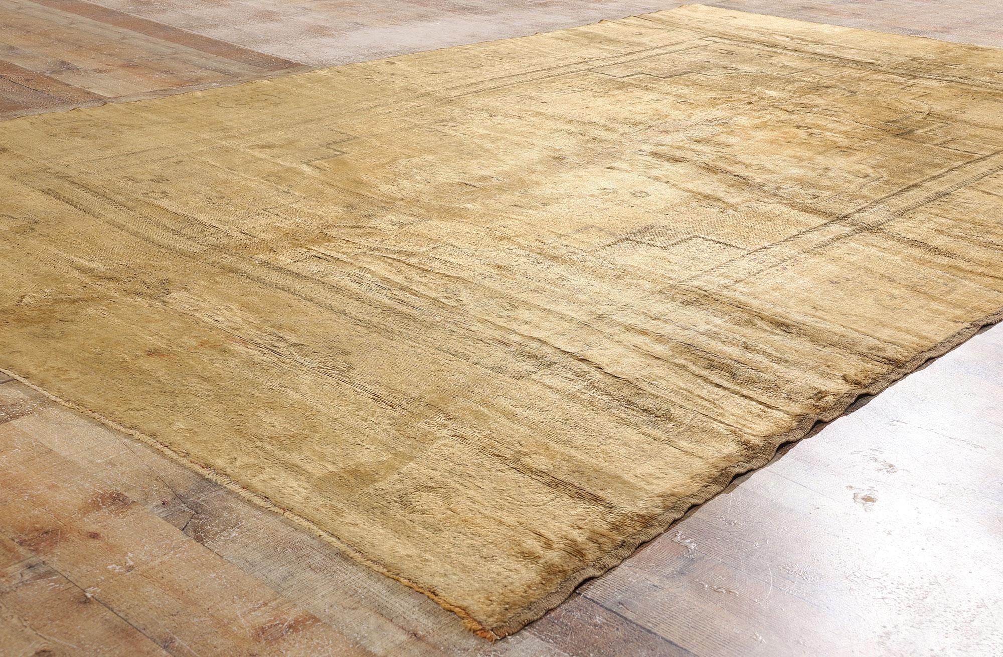 1950's Turkish Oushak Rug with Traditional Style, Warm Neutral Colors For Sale 2