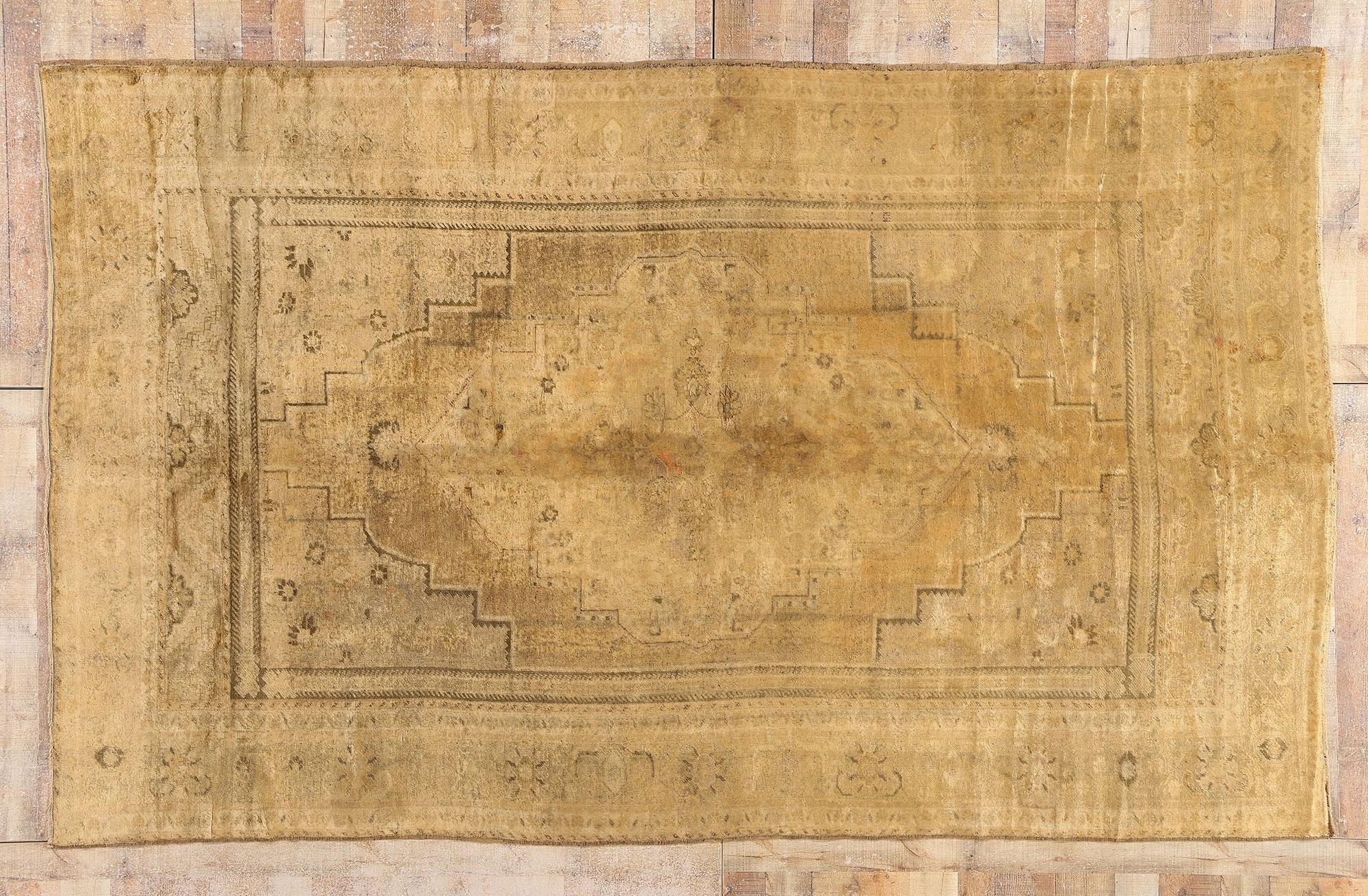 1950's Turkish Oushak Rug with Traditional Style, Warm Neutral Colors For Sale 3