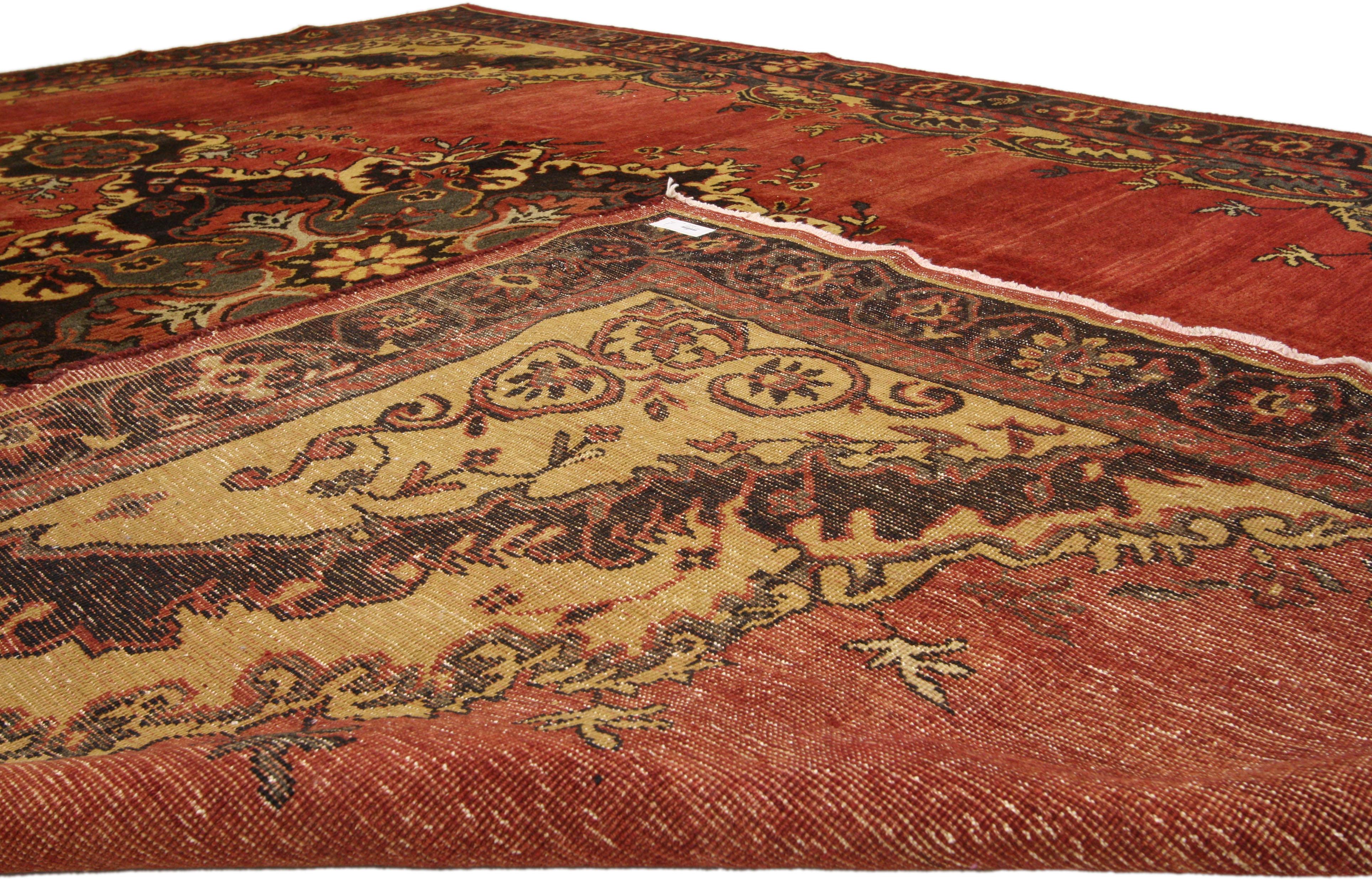 Vintage Turkish Oushak Rug with Traditional Victorian Style  For Sale 2