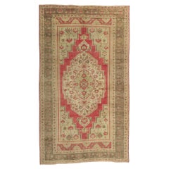 Tapis turc vintage d'Oushak avec style Tudor