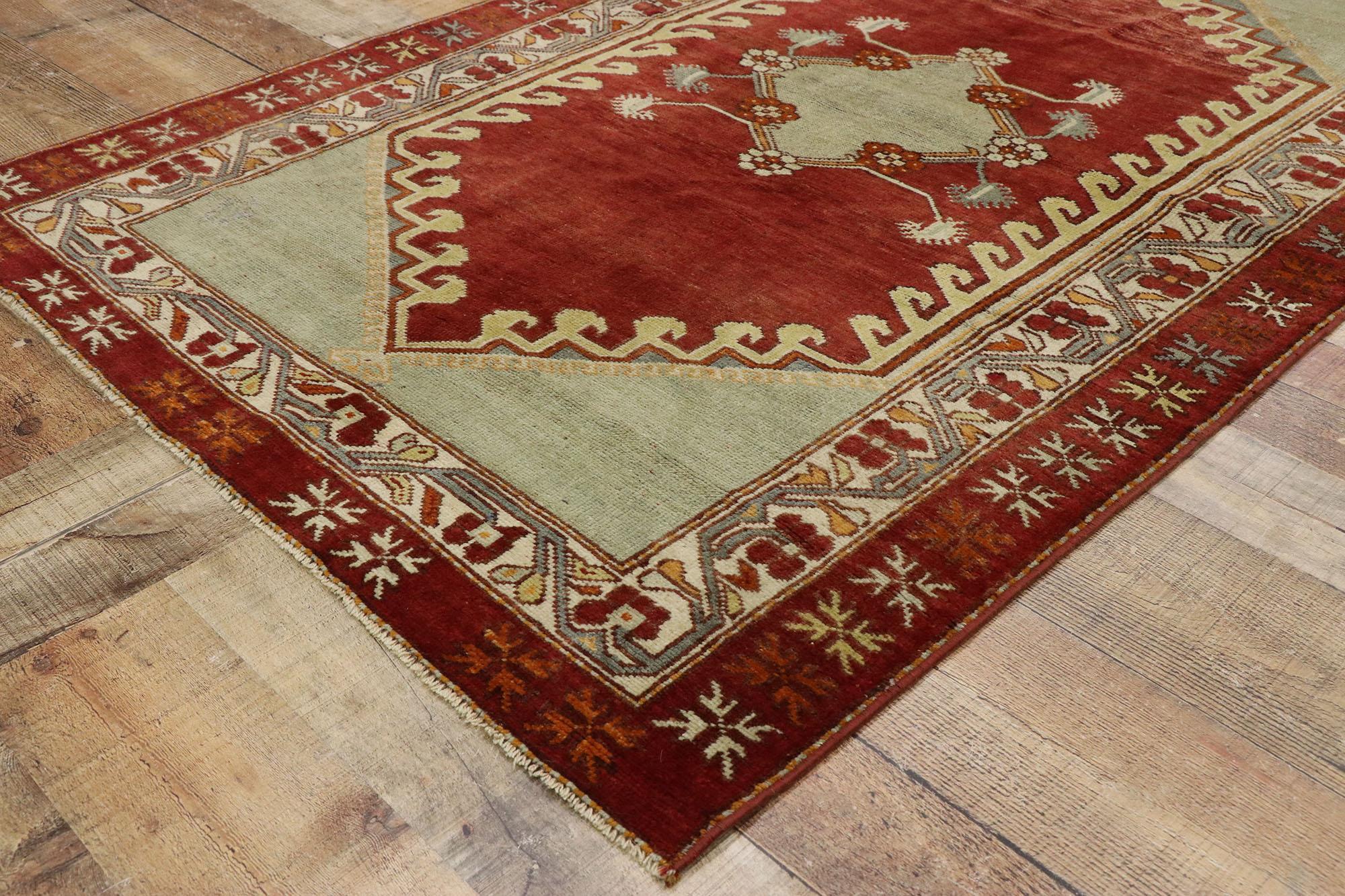 Wool Vintage Turkish Oushak Rug with Venetian Style For Sale