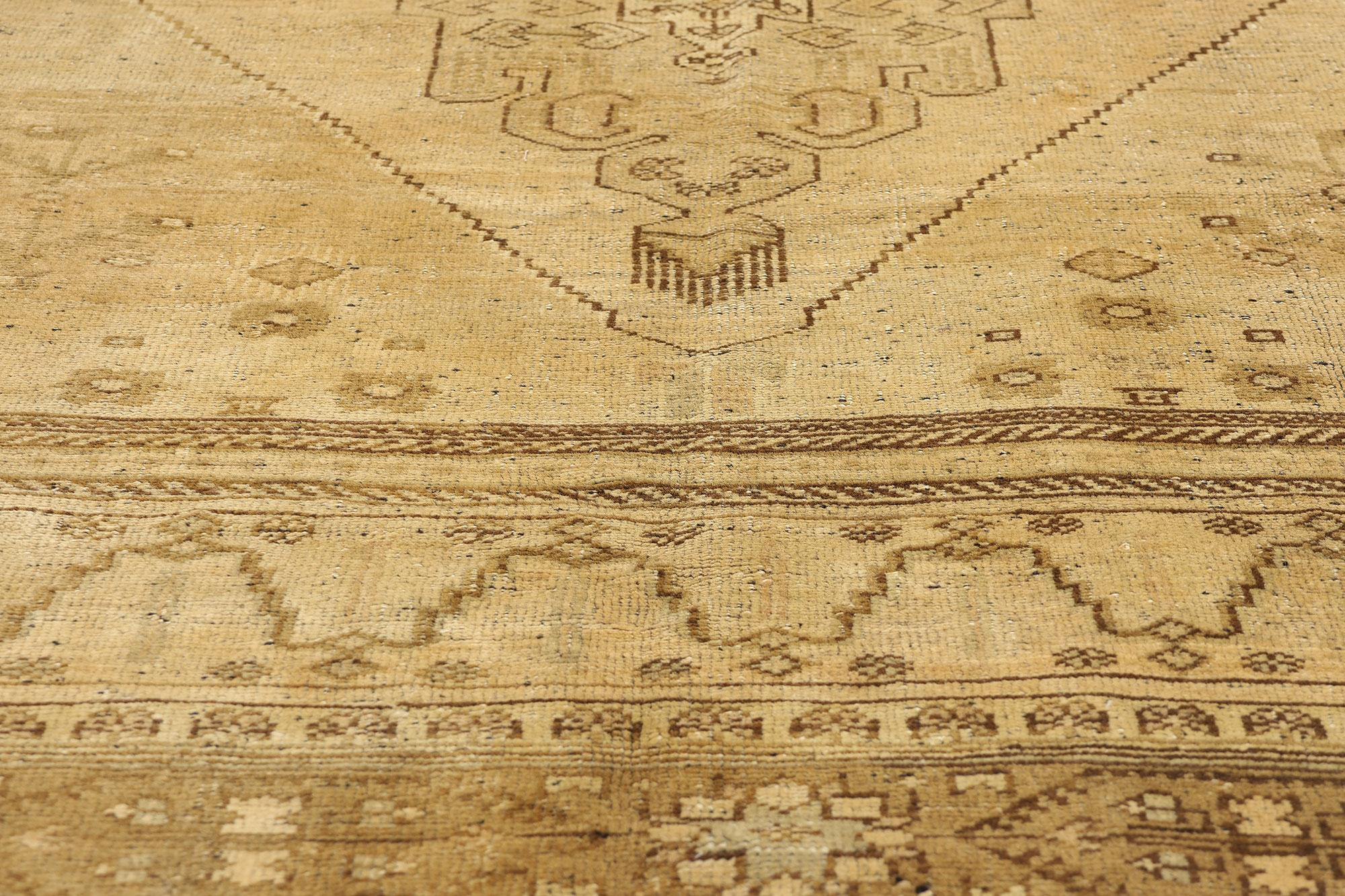 20ième siècle Tapis turc Oushak des années 1950, style traditionnel, couleurs terreuses chaudes en vente